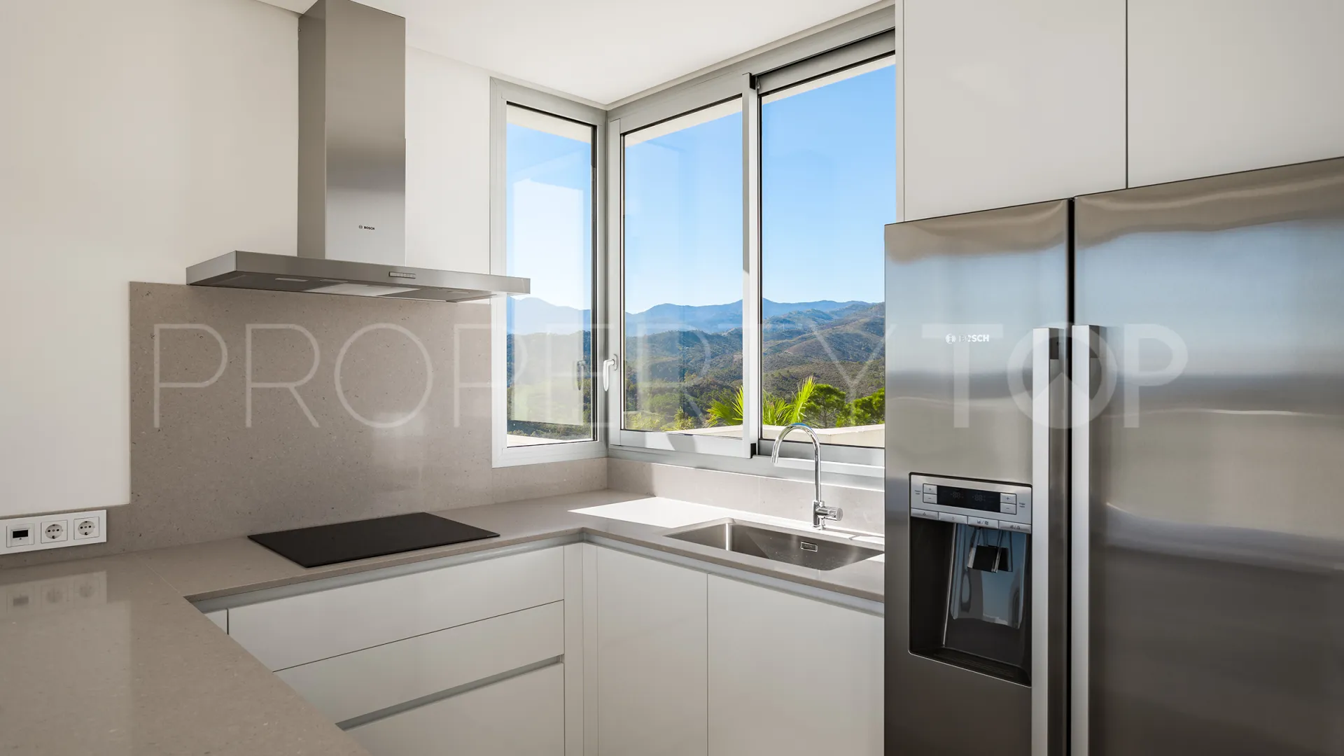 Marbella Club Hills penthouse for sale