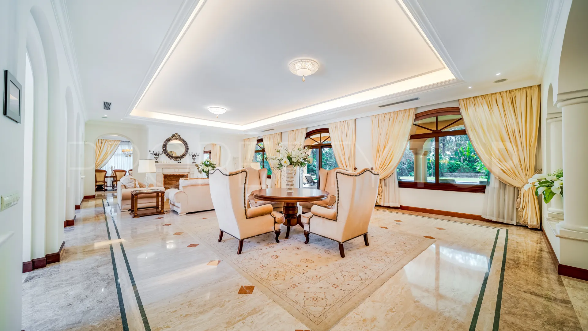 For sale Guadalmina Baja villa with 8 bedrooms