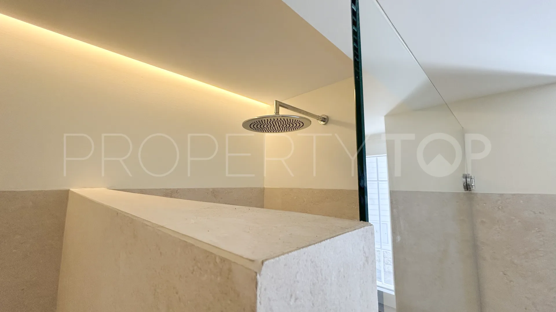 2 bedrooms La Malagueta - La Caleta duplex for sale
