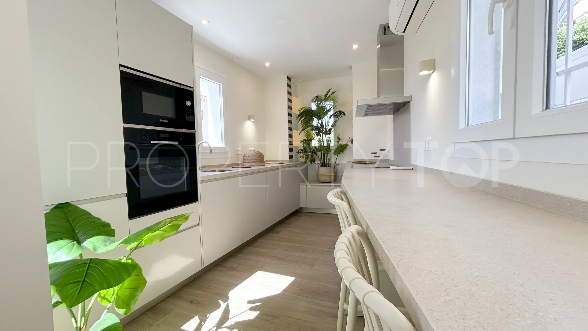 2 bedrooms La Malagueta - La Caleta duplex for sale