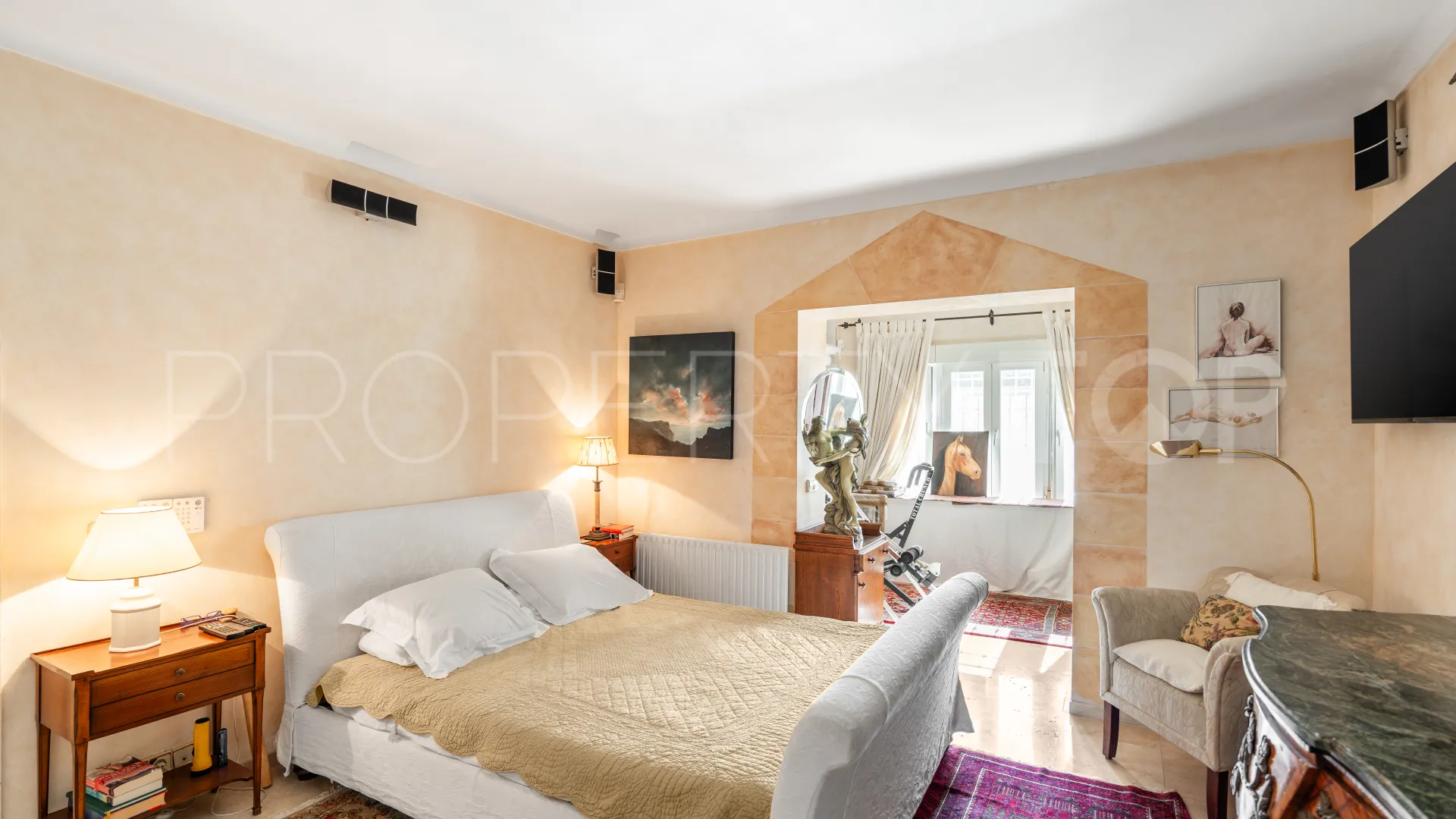 For sale villa with 3 bedrooms in Guadalmina Alta