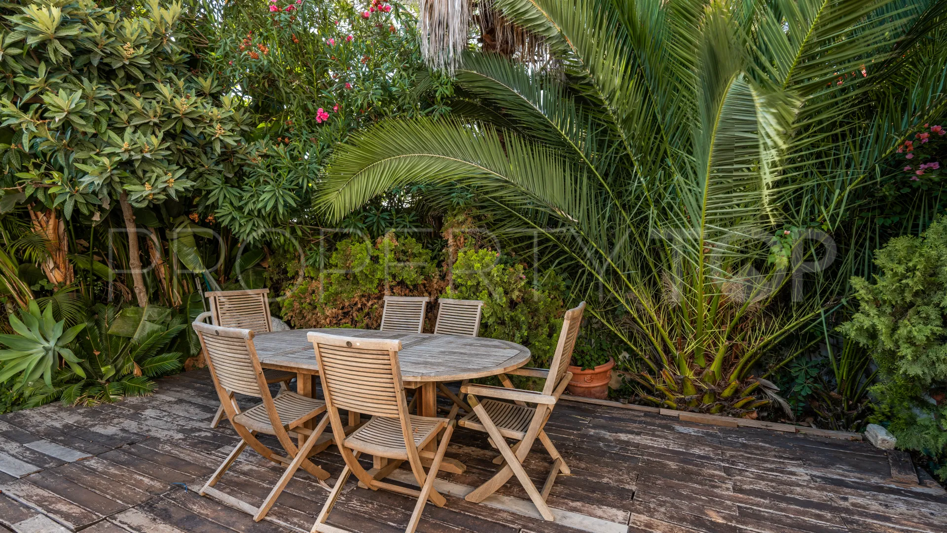 For sale villa with 3 bedrooms in Guadalmina Alta