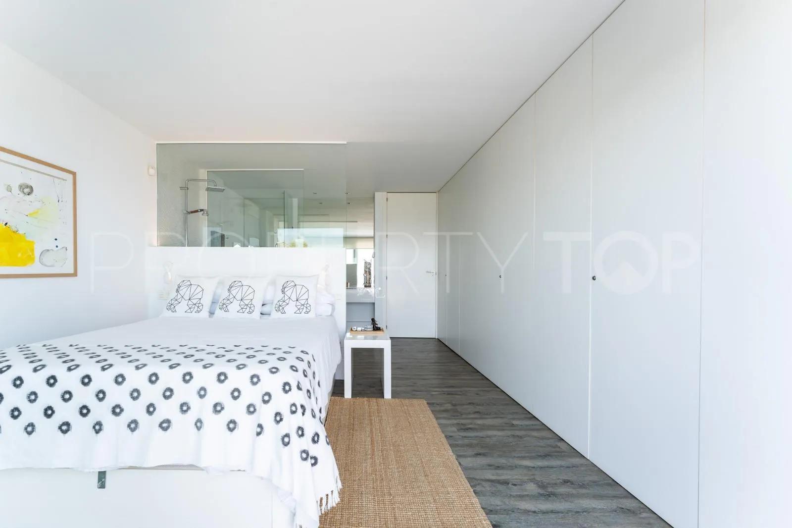 Duplex penthouse for sale in Calahonda Playa with 2 bedrooms