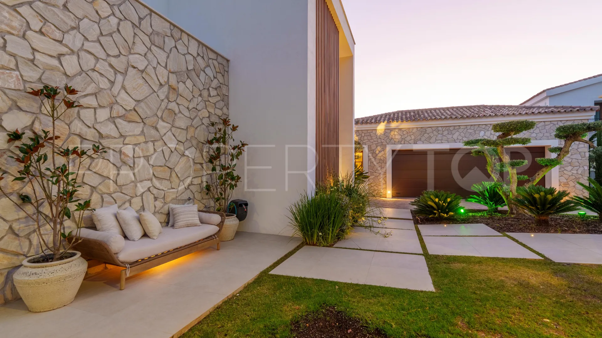 Villa a la venta en The Hills con 5 dormitorios