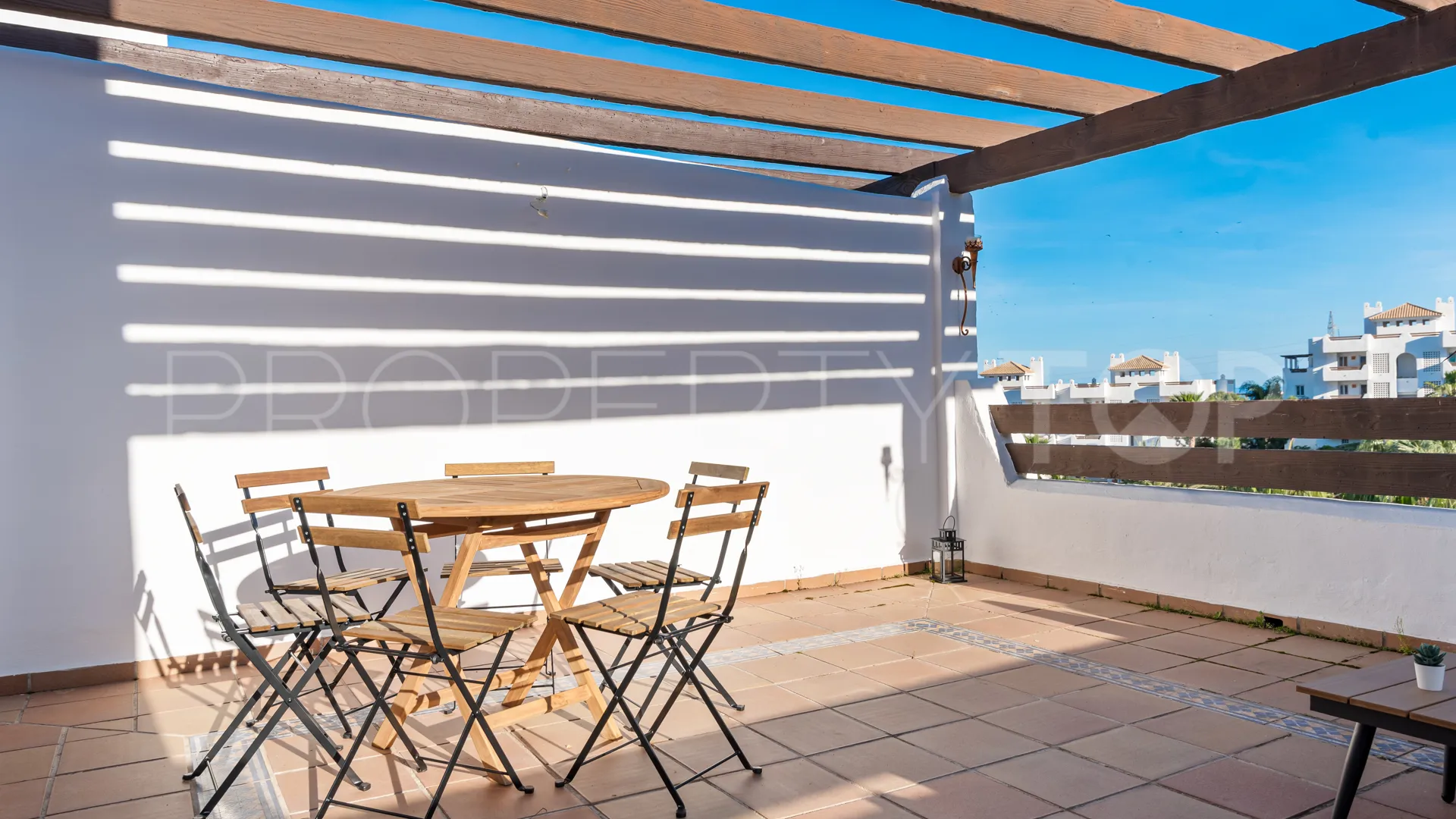 Ático de 2 dormitorios en venta en Selwo Hills