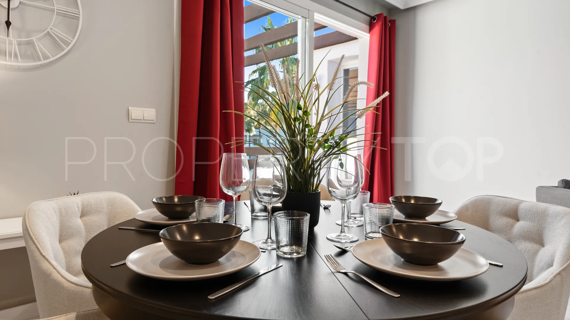Ático de 2 dormitorios en venta en Selwo Hills