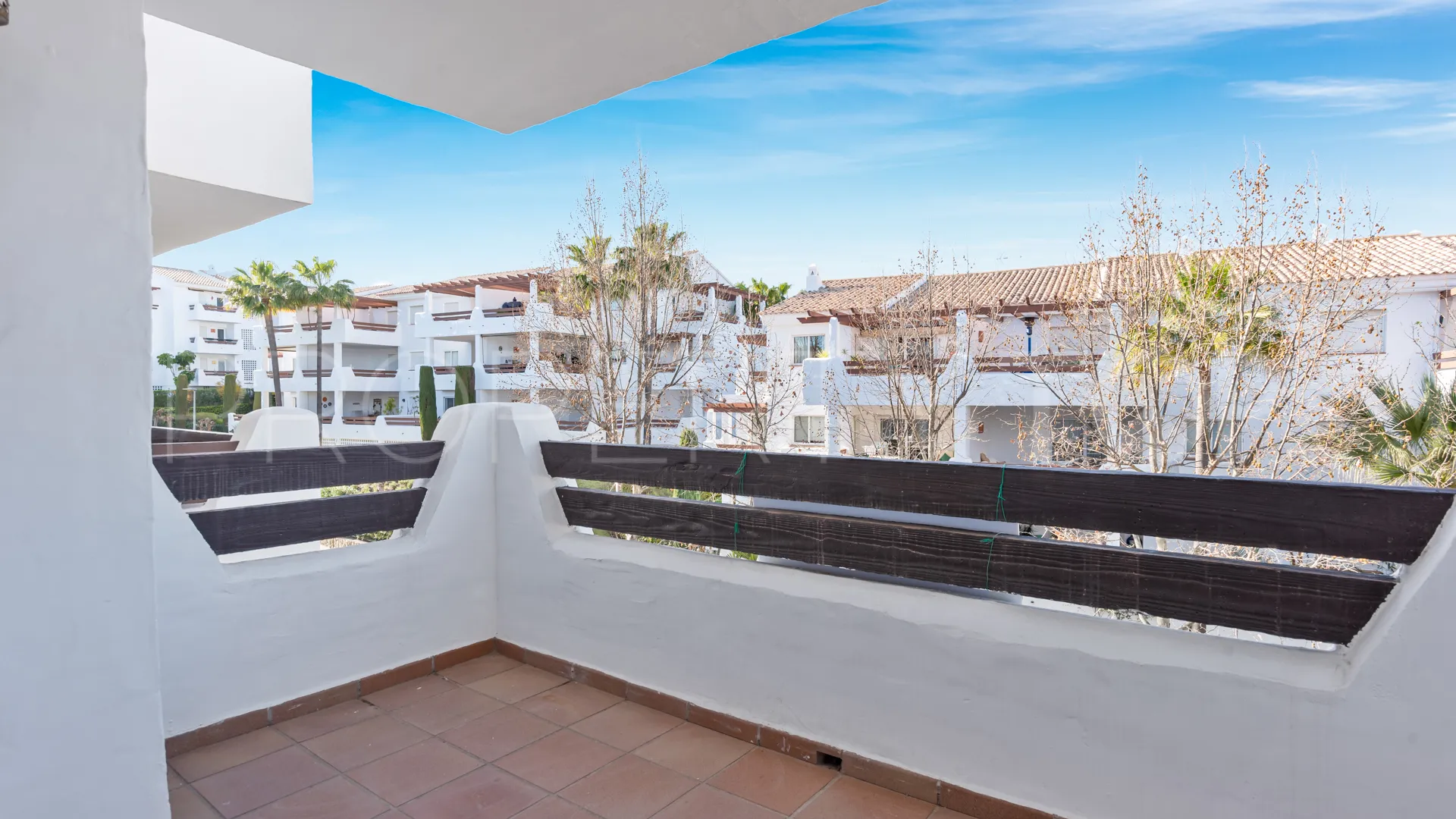 Ático de 2 dormitorios en venta en Selwo Hills