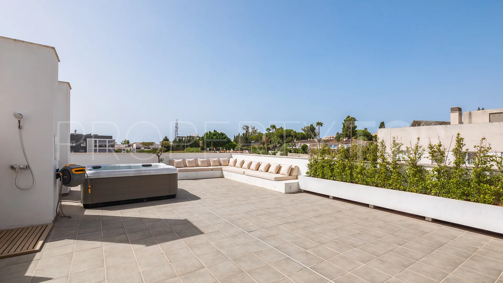Ático en venta en San Pedro de Alcantara de 4 dormitorios