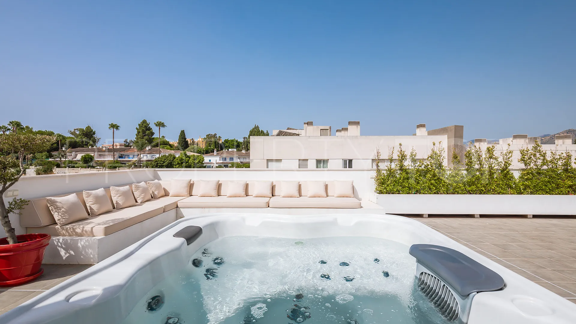 Ático en venta en San Pedro de Alcantara de 4 dormitorios