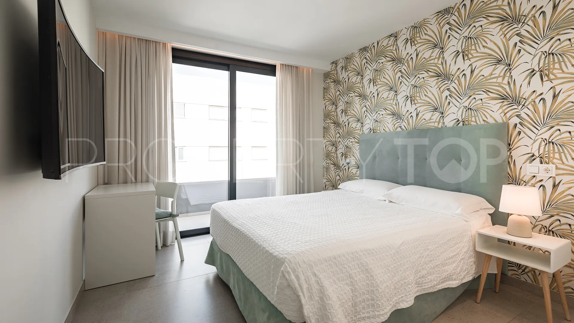 Ático en venta en San Pedro de Alcantara de 4 dormitorios