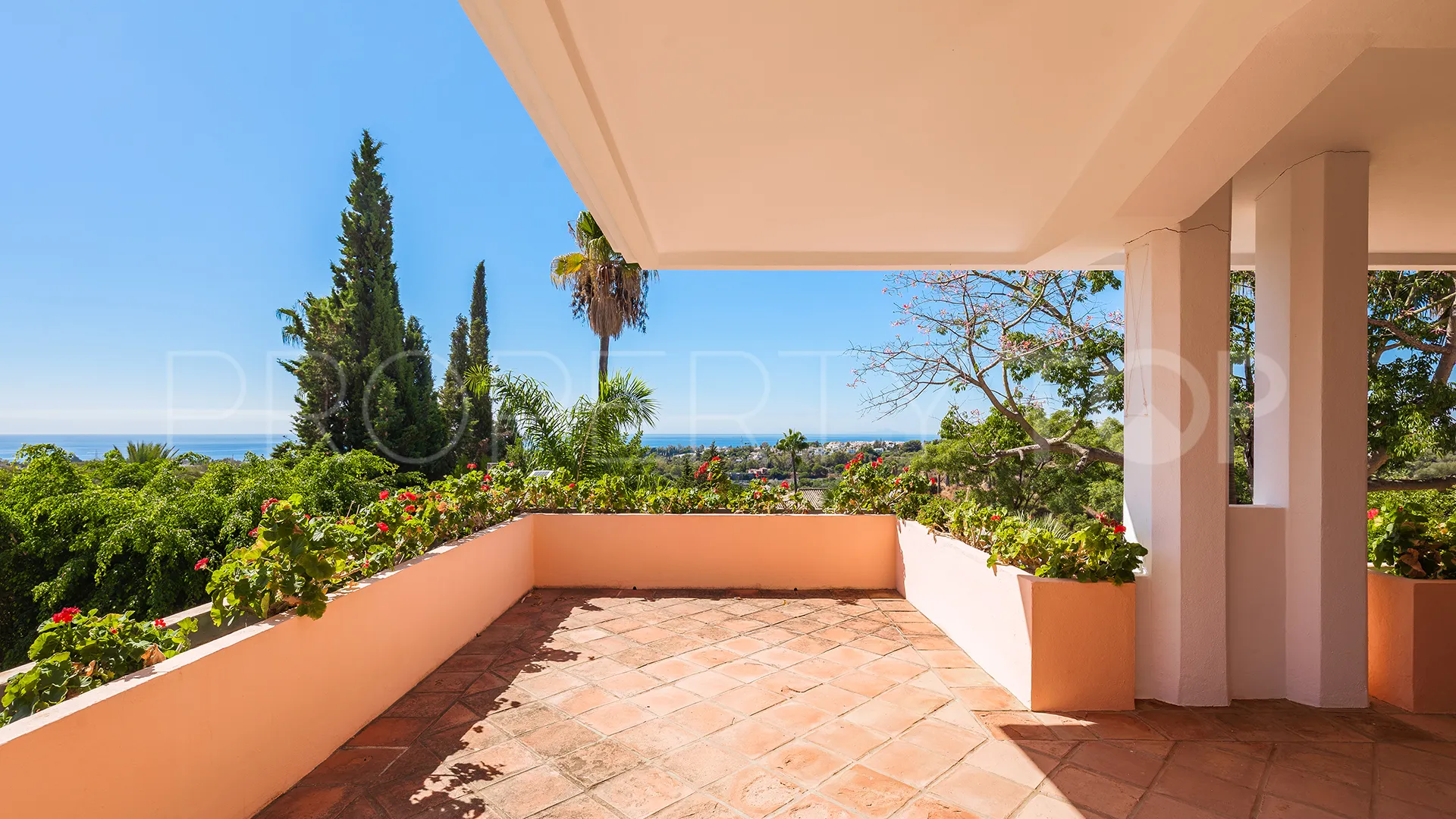 For sale villa in La Capellania with 20 bedrooms
