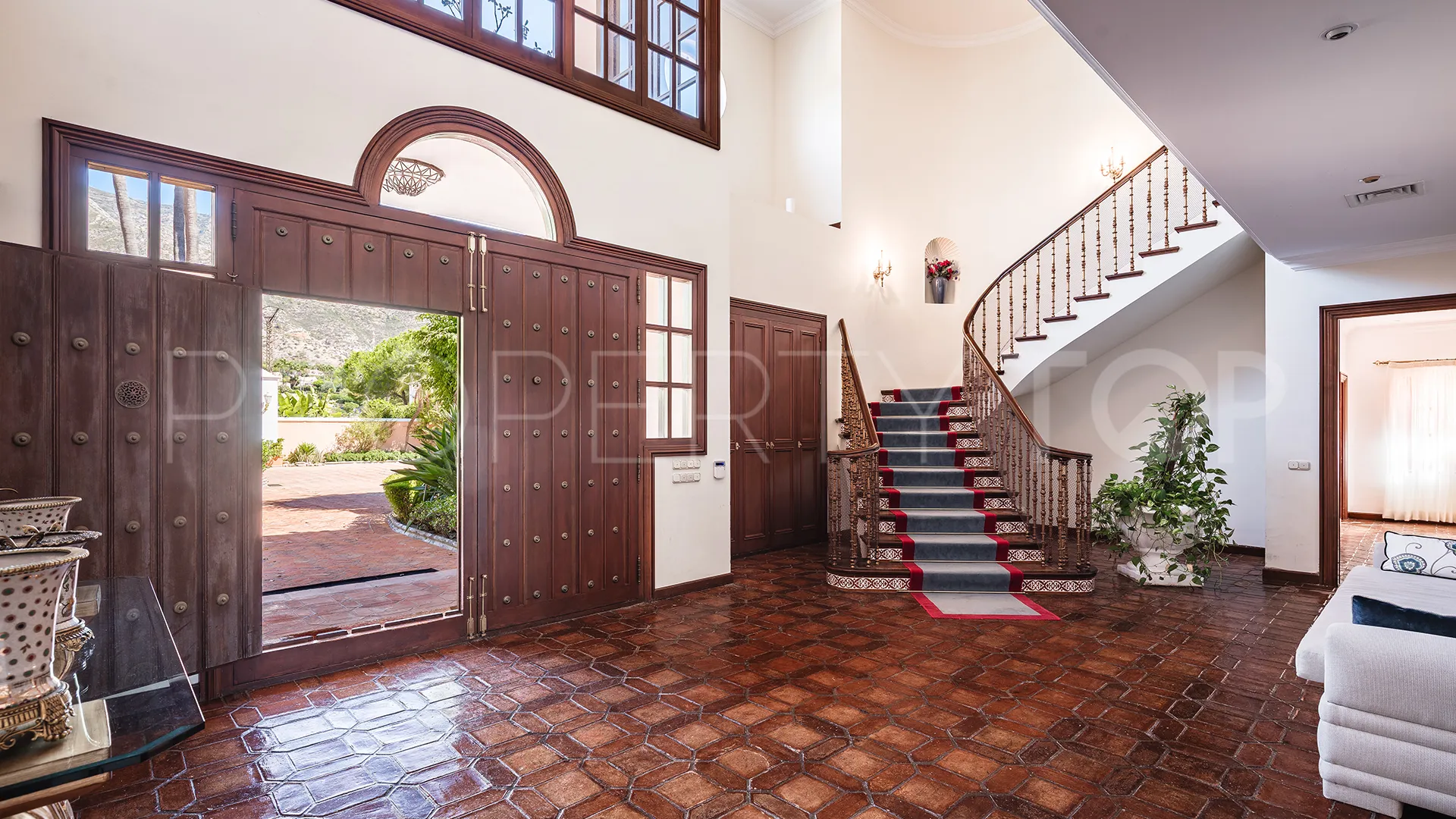 For sale villa in La Capellania with 20 bedrooms