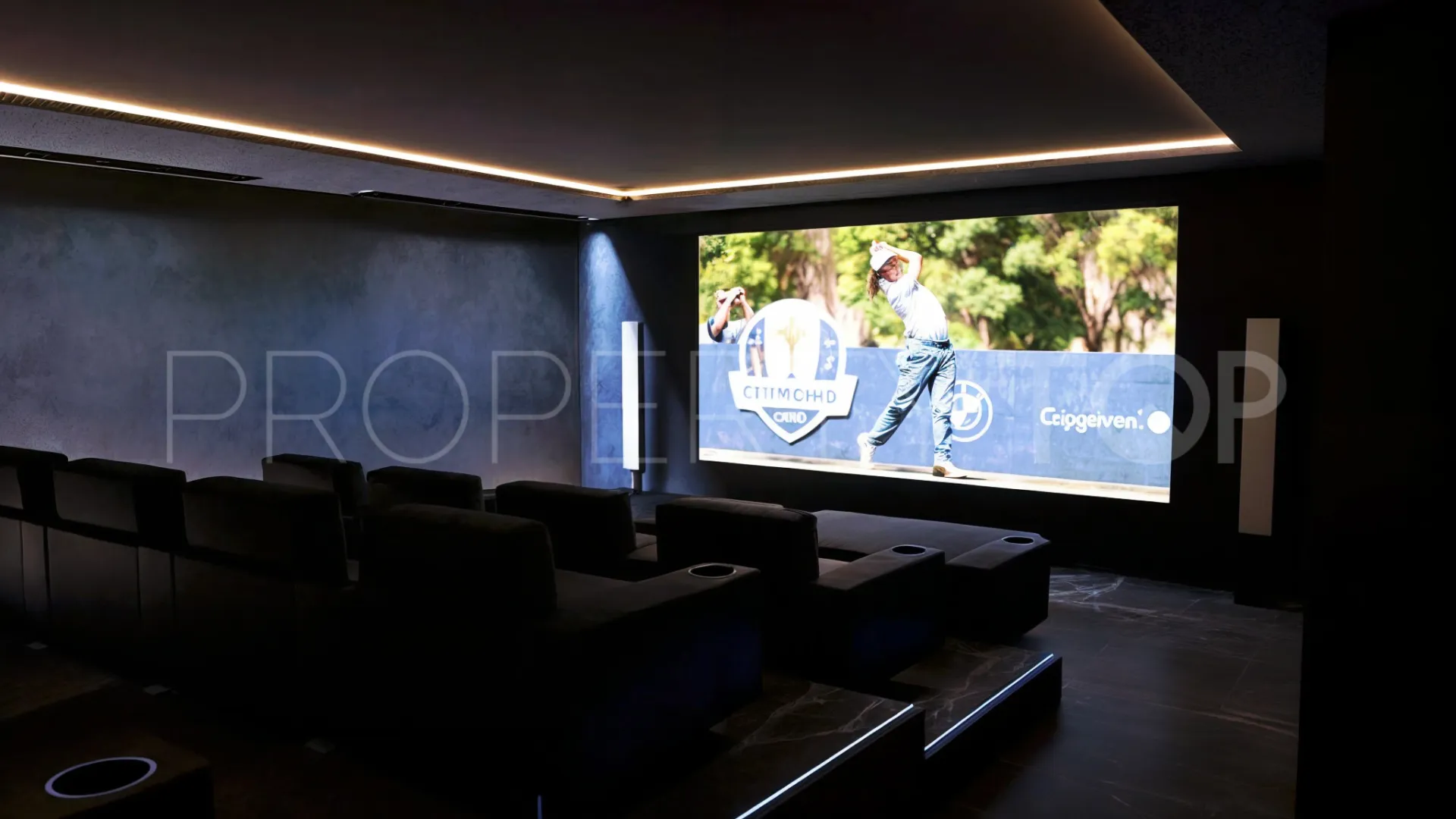 For sale town house with 3 bedrooms in Estepona Golf