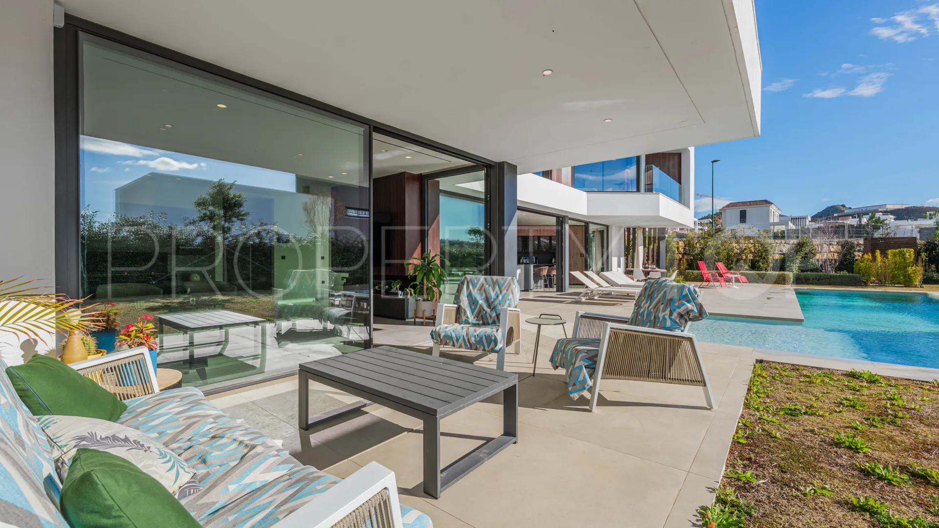 Comprar villa en Malaga - Este