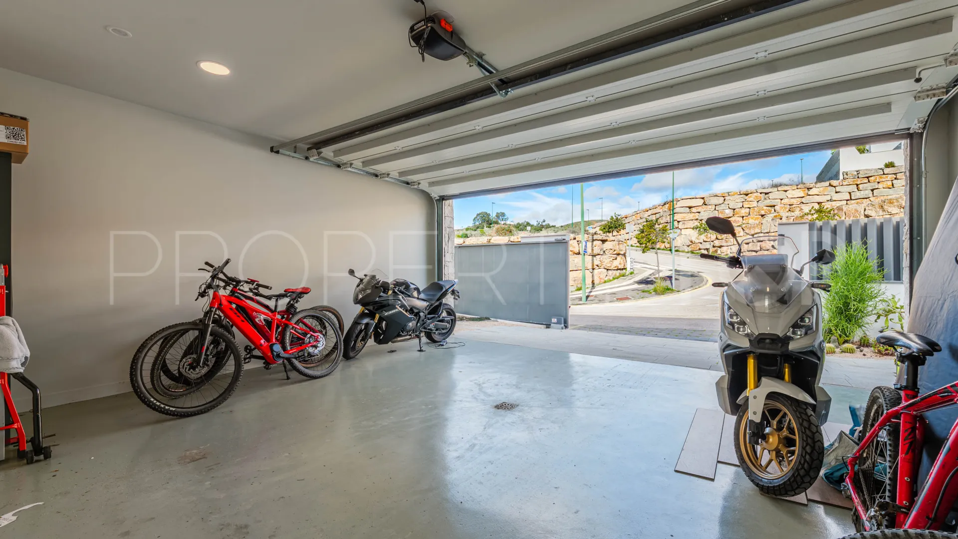 Comprar villa en Malaga - Este