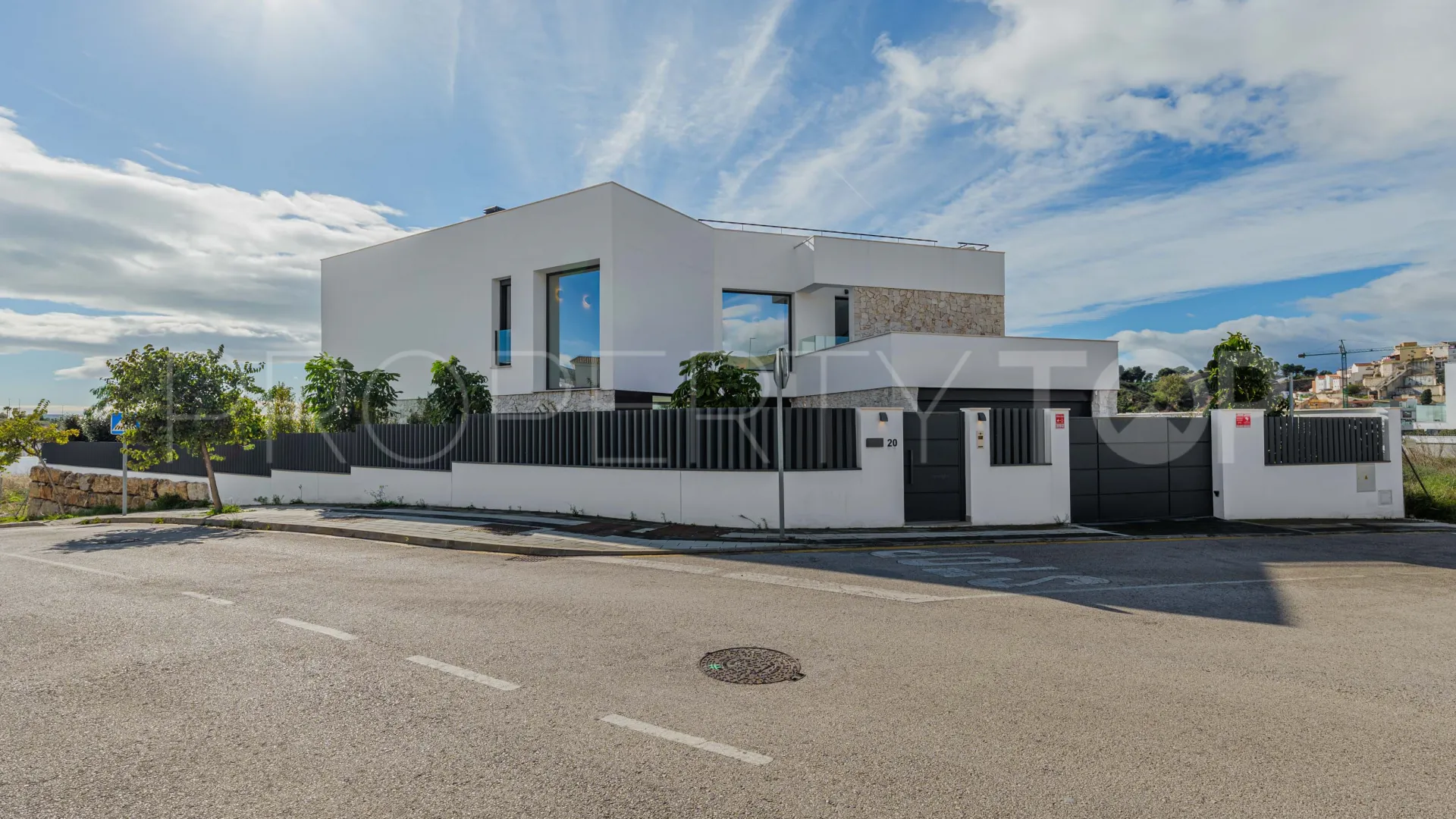 Comprar villa en Malaga - Este