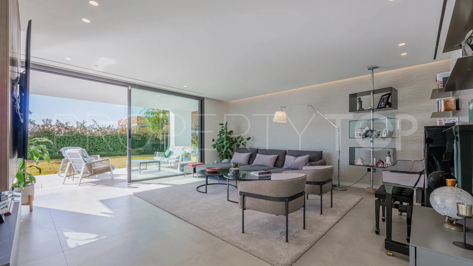 Comprar villa en Malaga - Este