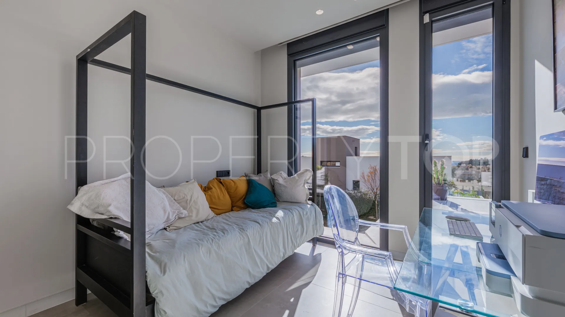 Comprar villa en Malaga - Este