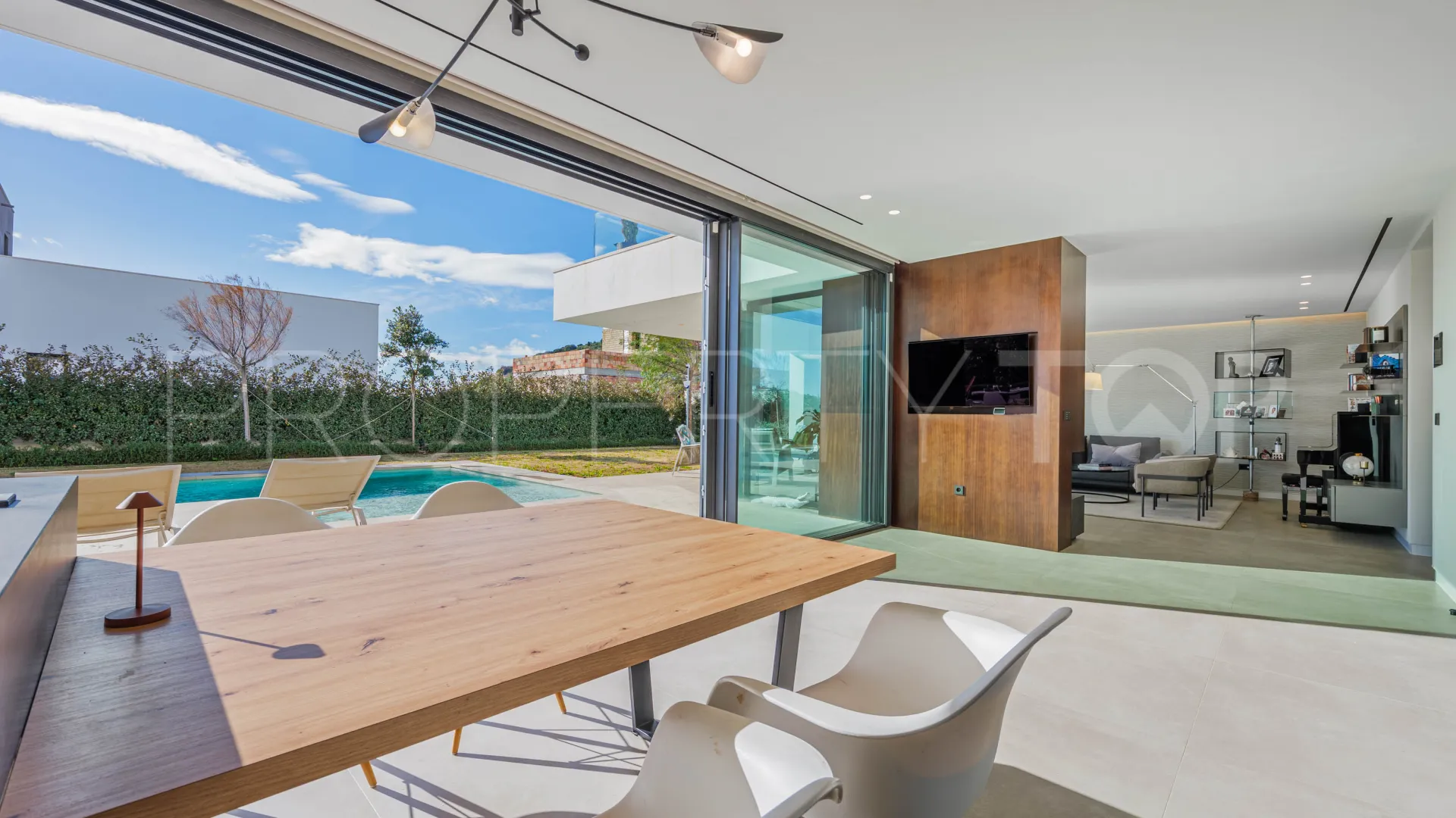 Comprar villa en Malaga - Este