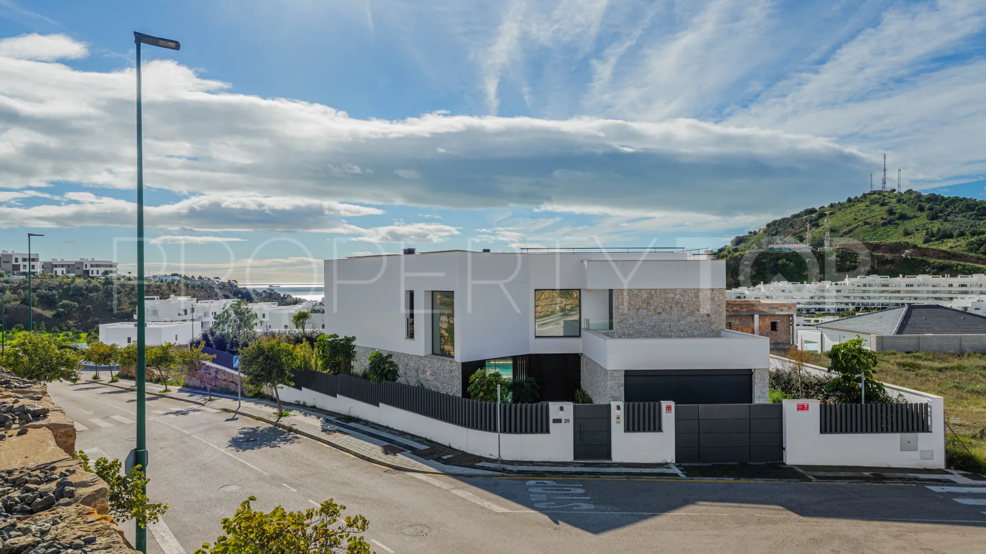 Comprar villa en Malaga - Este