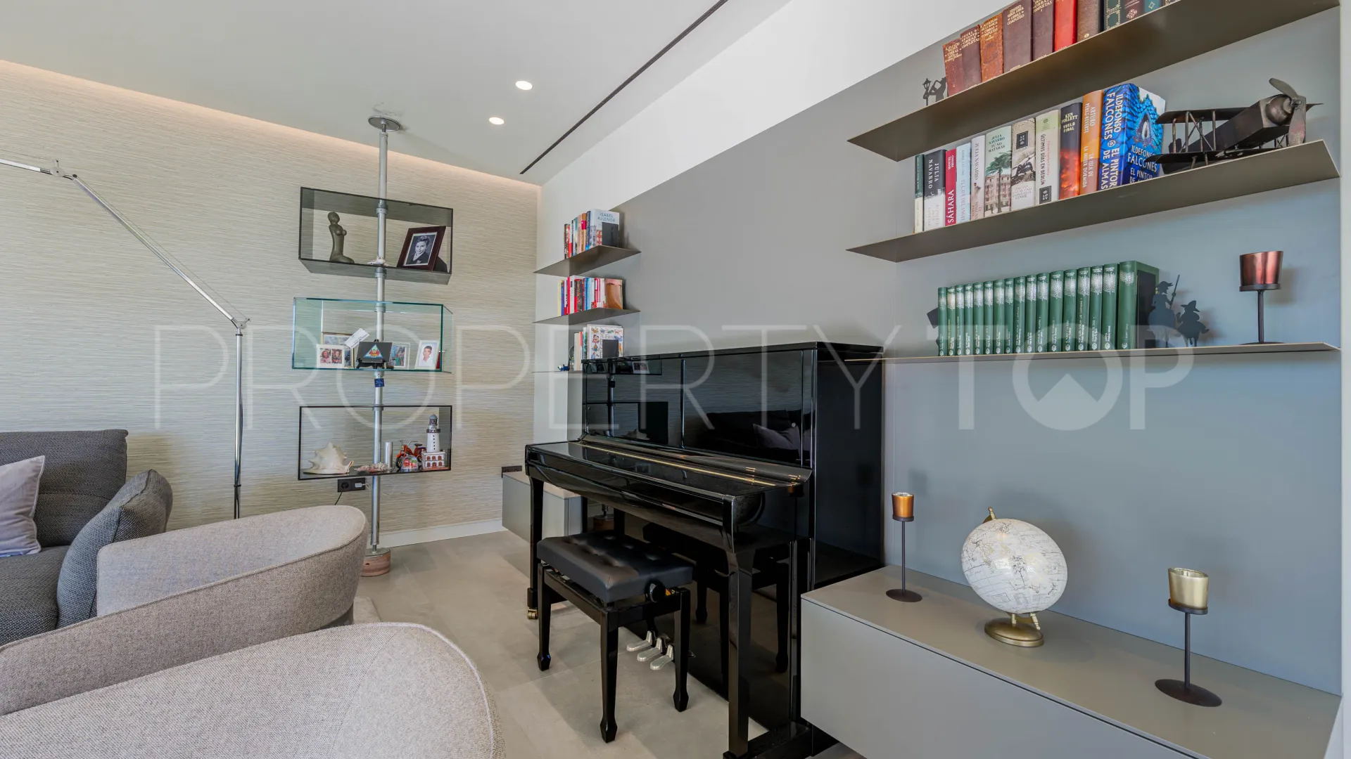 Comprar villa en Malaga - Este