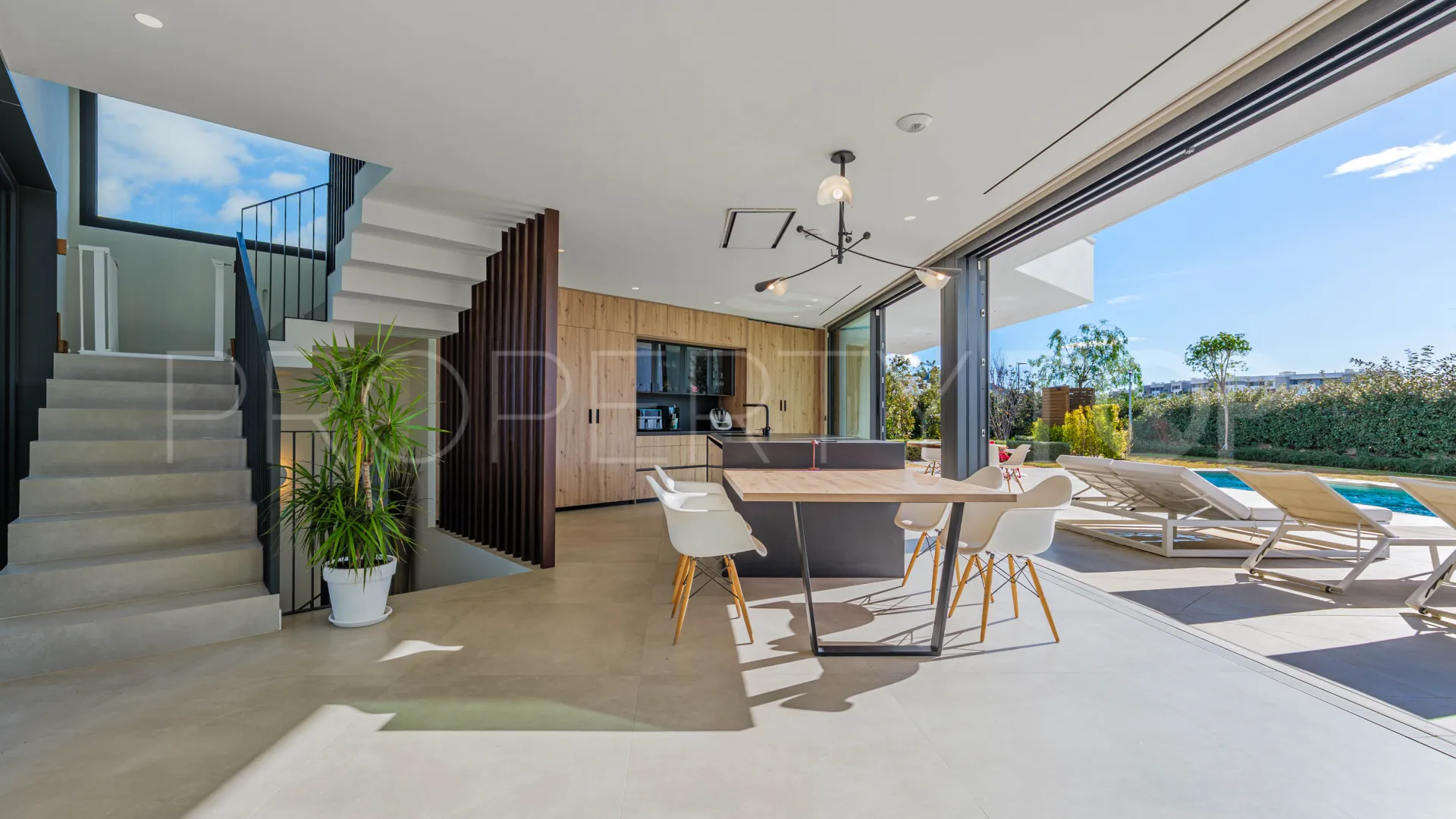Comprar villa en Malaga - Este