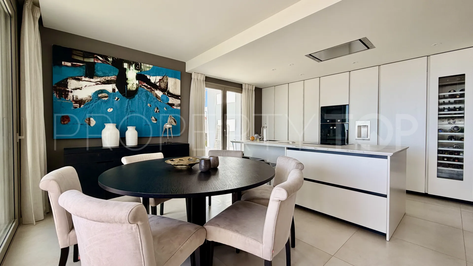 Se vende apartamento planta baja en 9 Lions Residences con 3 dormitorios