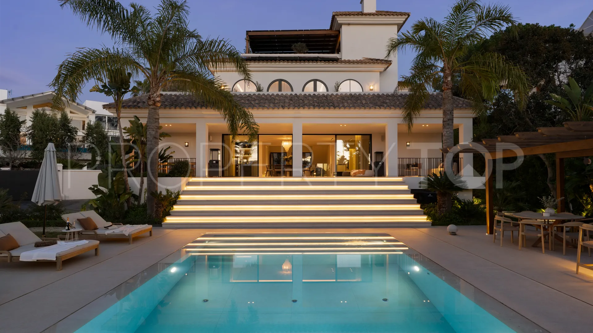 Villa a la venta en Los Naranjos