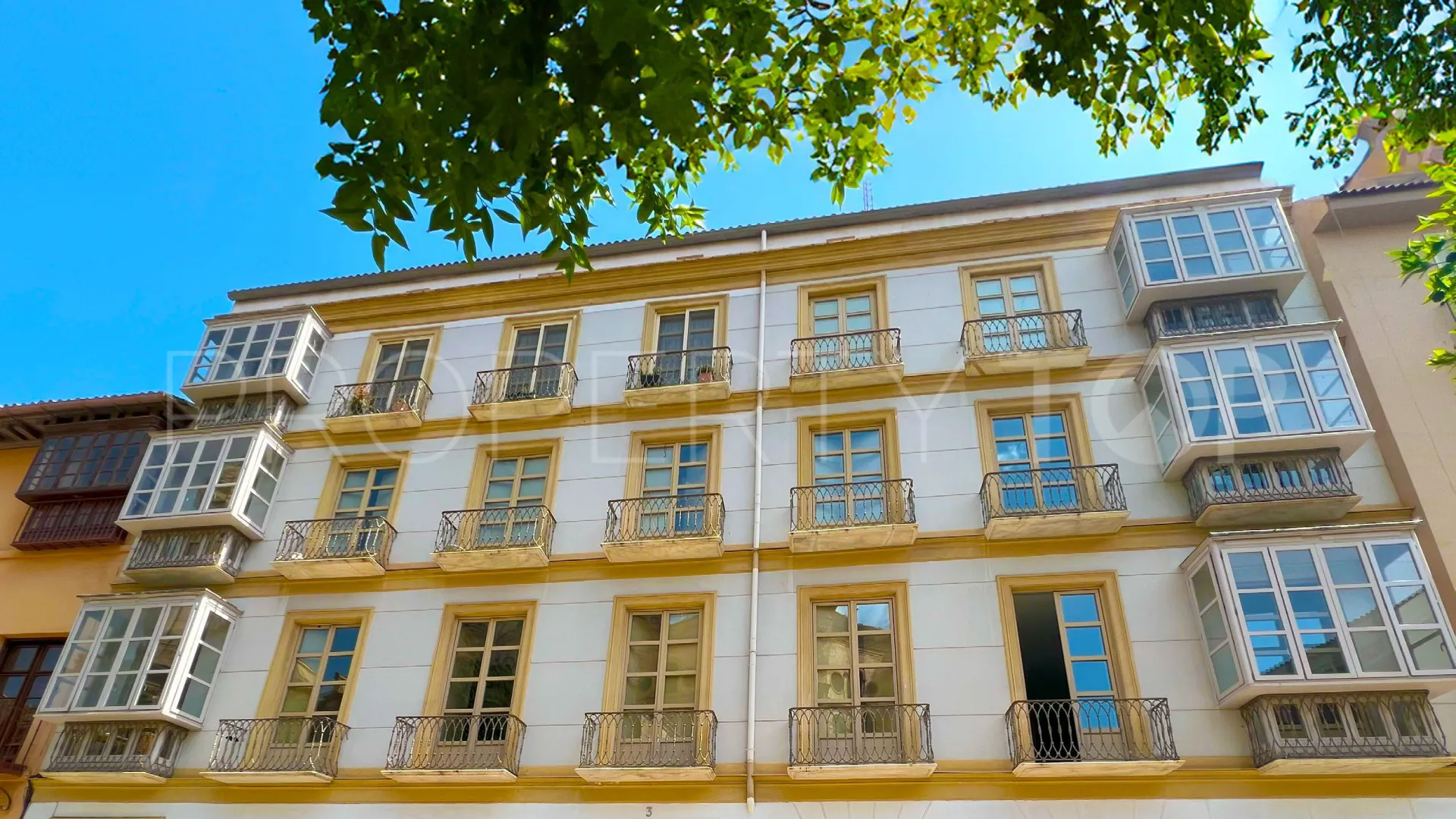 For sale duplex penthouse with 2 bedrooms in Malaga