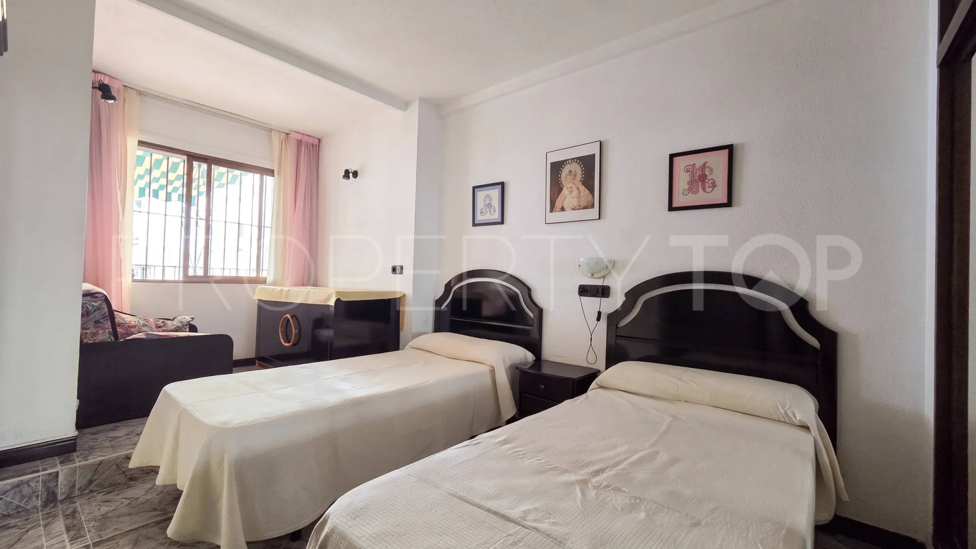 Apartment for sale in Marbella Centro with 1 bedroom