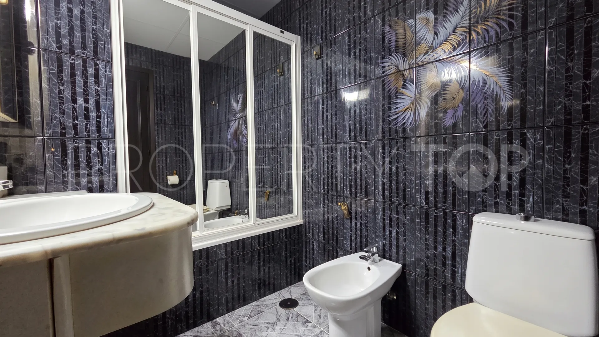 Apartment for sale in Marbella Centro with 1 bedroom