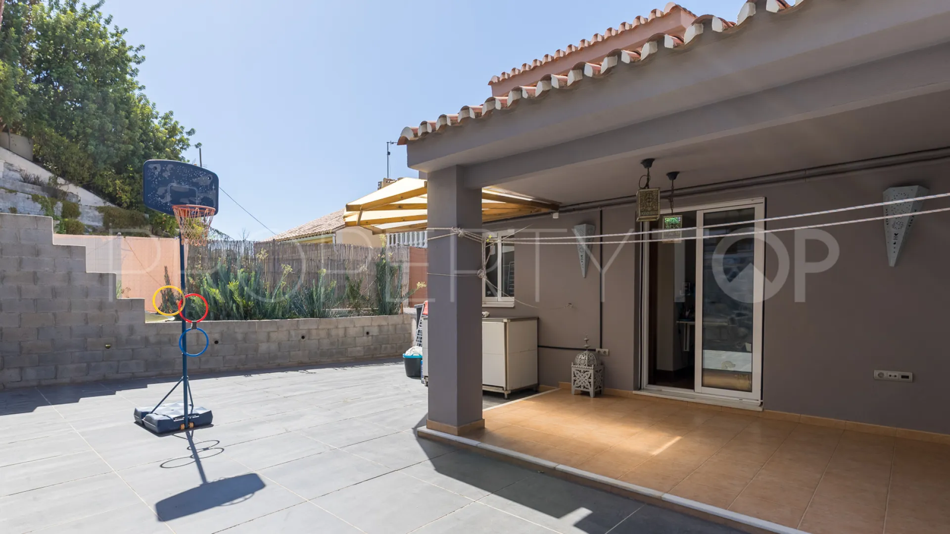 For sale villa with 6 bedrooms in Cerrado Calderón - El Morlaco