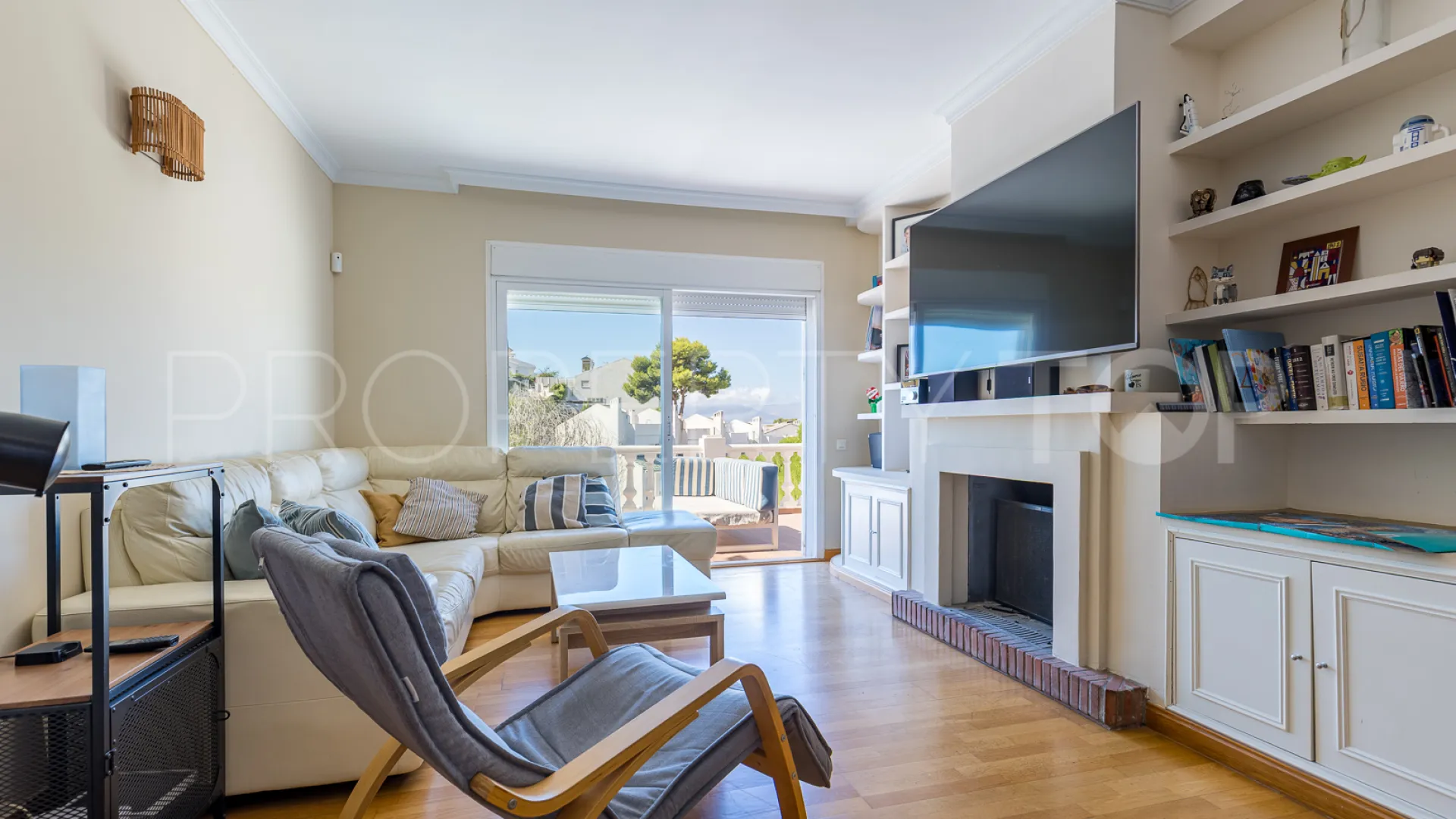 For sale villa with 6 bedrooms in Cerrado Calderón - El Morlaco
