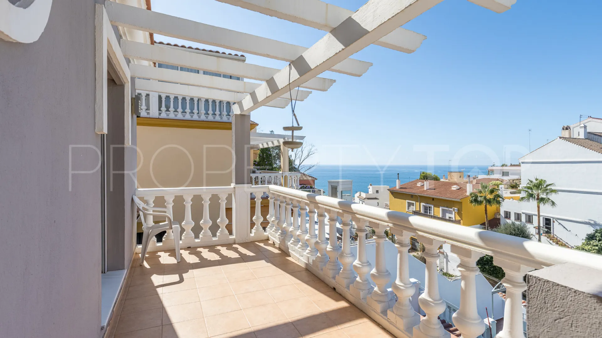 For sale villa with 6 bedrooms in Cerrado Calderón - El Morlaco