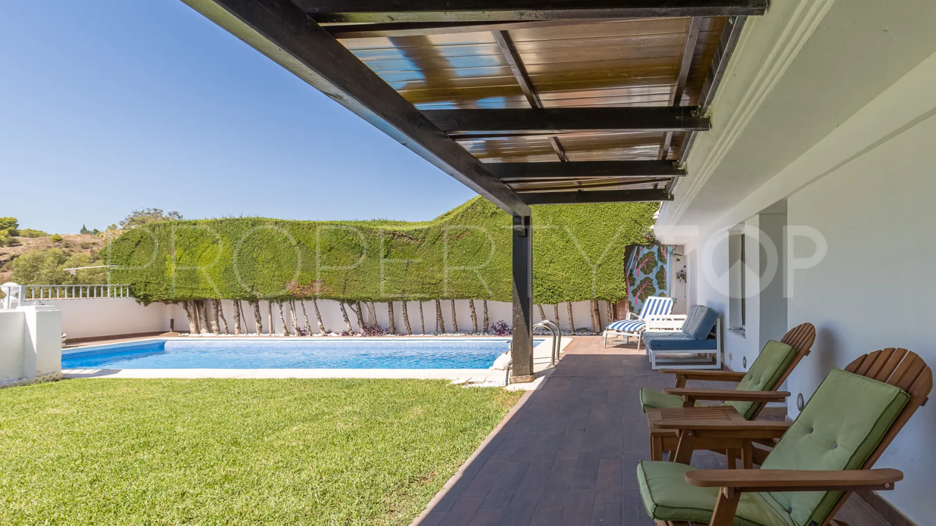 For sale villa with 6 bedrooms in Cerrado Calderón - El Morlaco
