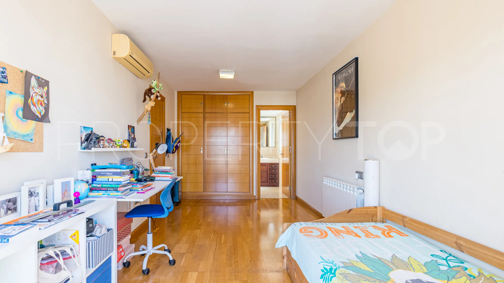 For sale villa with 6 bedrooms in Cerrado Calderón - El Morlaco