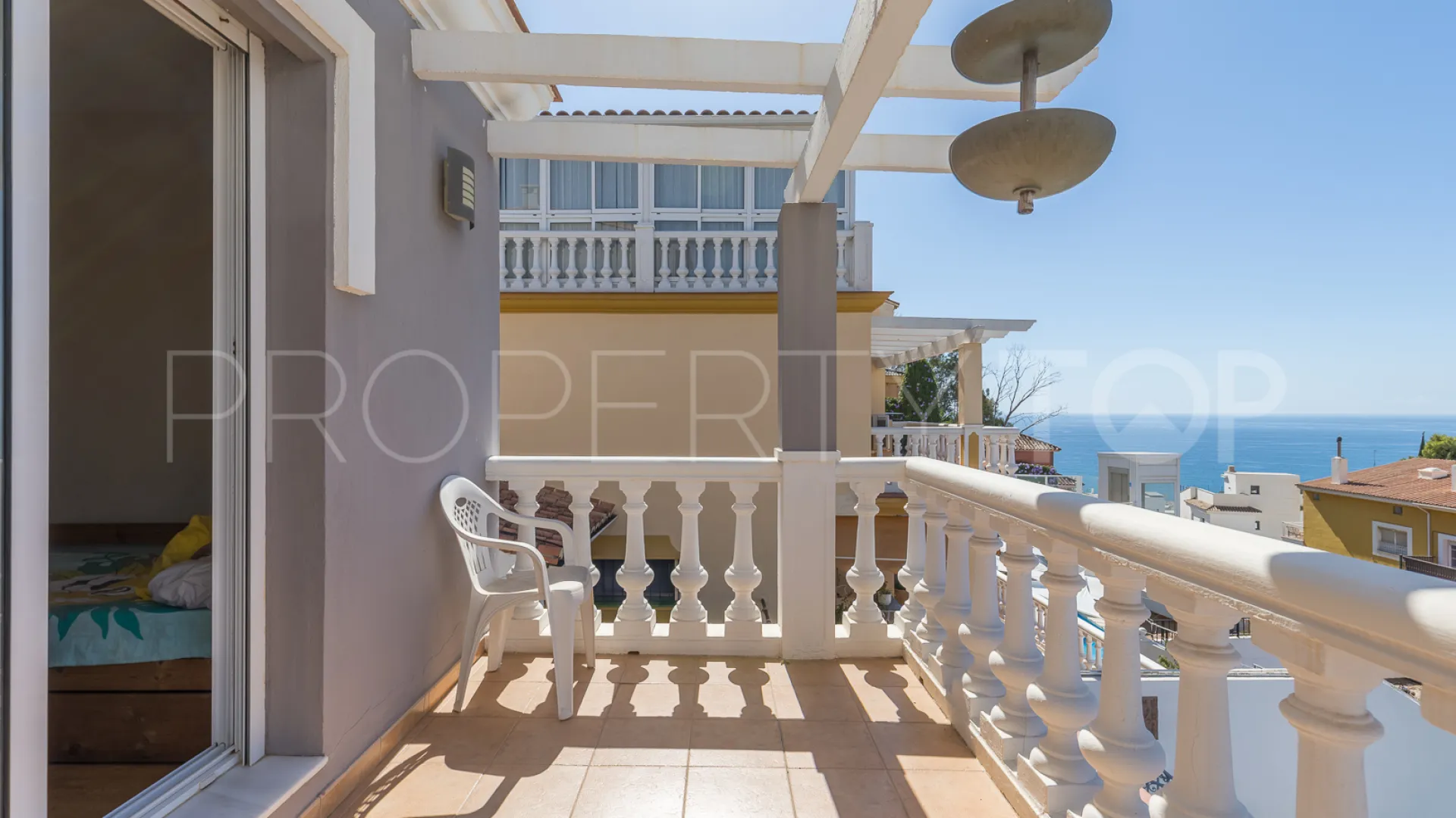 For sale villa with 6 bedrooms in Cerrado Calderón - El Morlaco