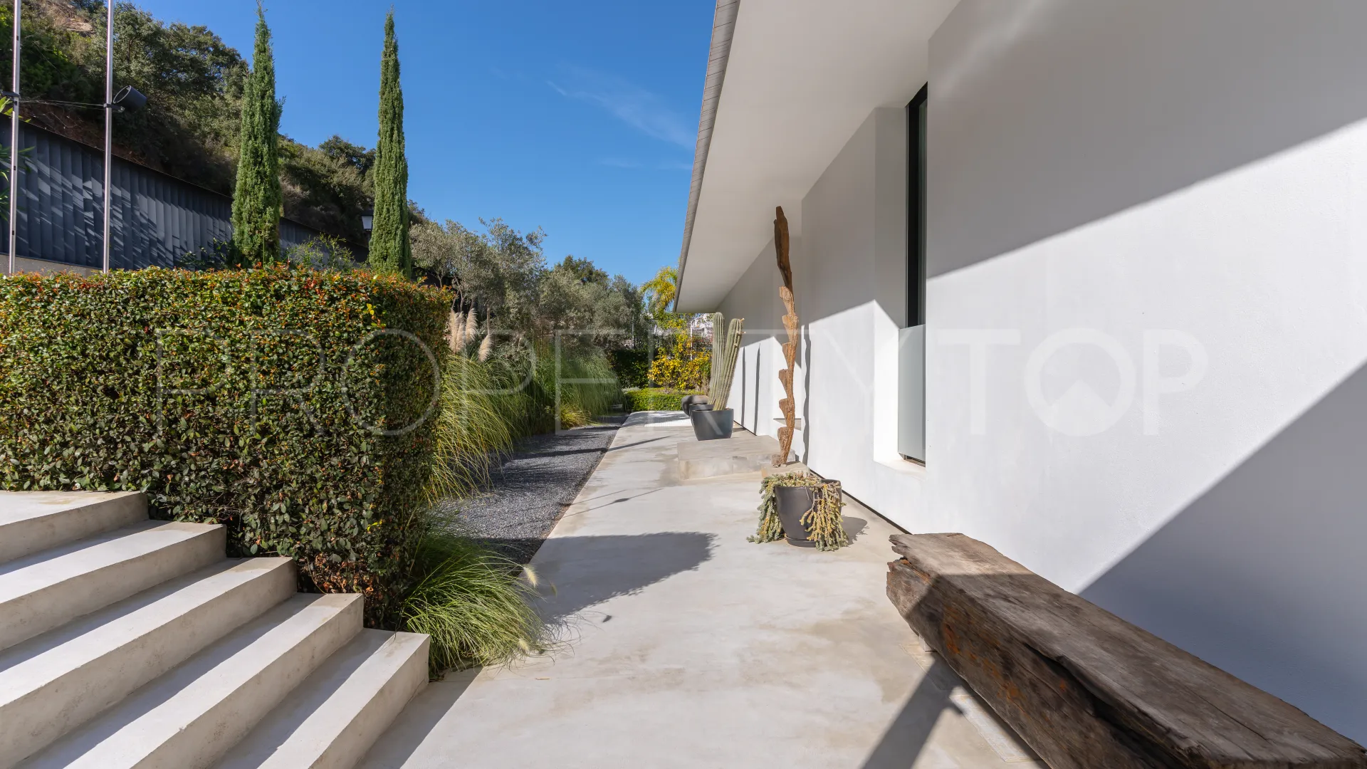 Villa for sale in La Mairena with 6 bedrooms