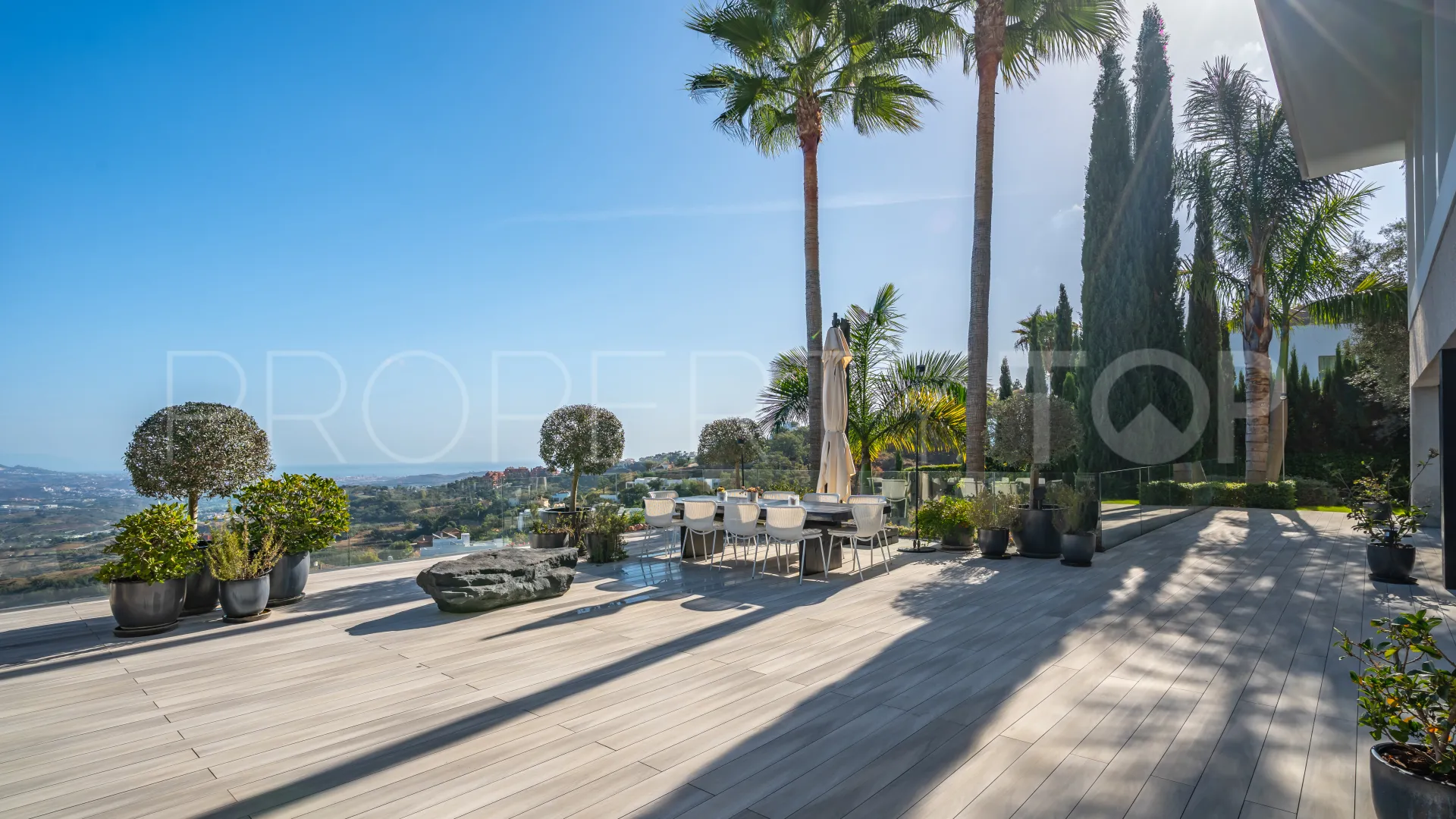 Villa for sale in La Mairena with 6 bedrooms