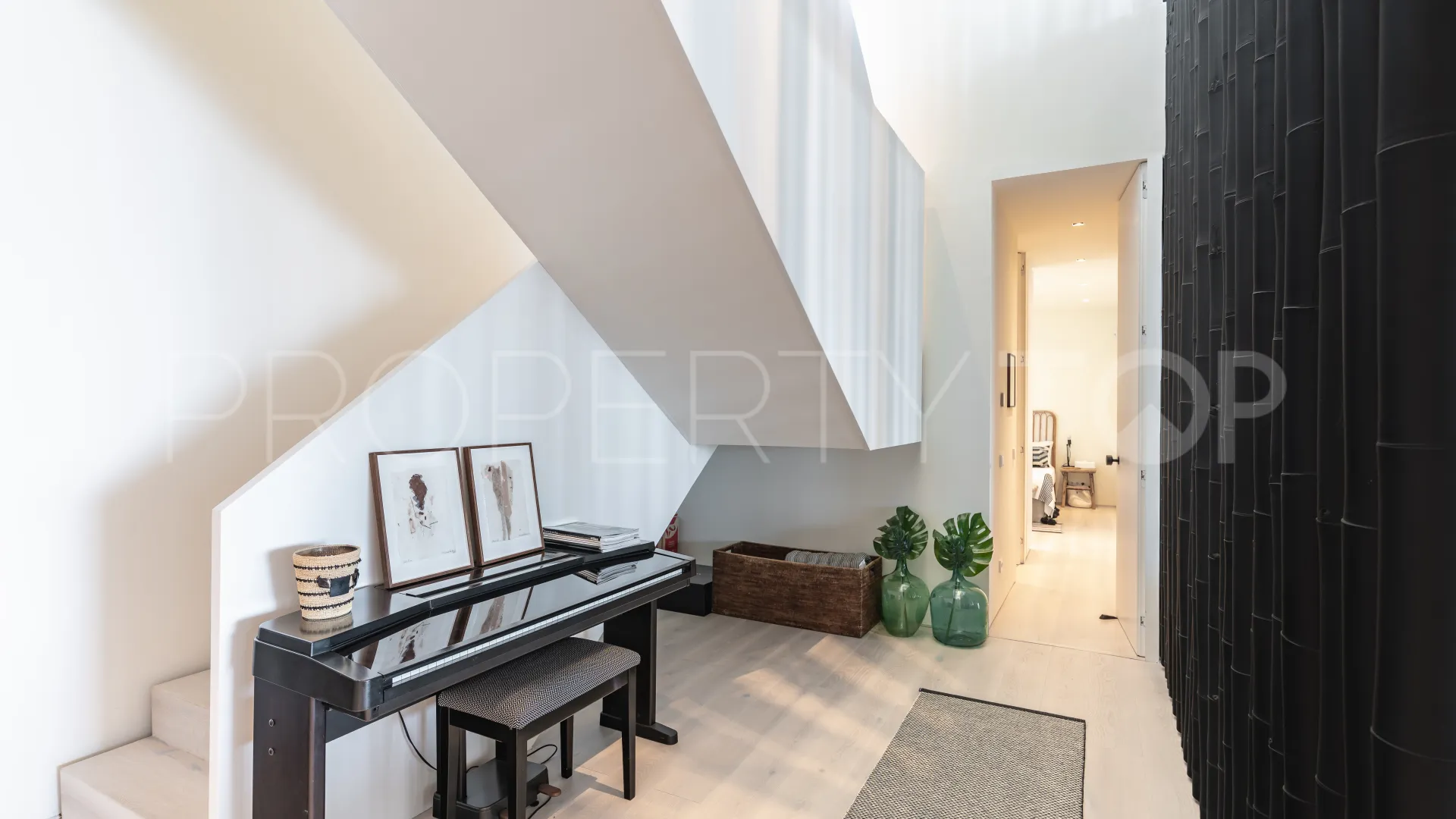 Villa for sale in La Mairena with 6 bedrooms