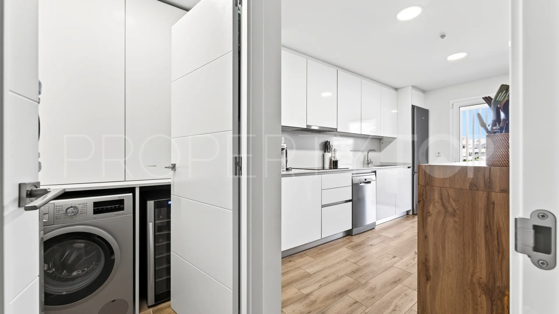 Apartment with 3 bedrooms for sale in Malaga - Este