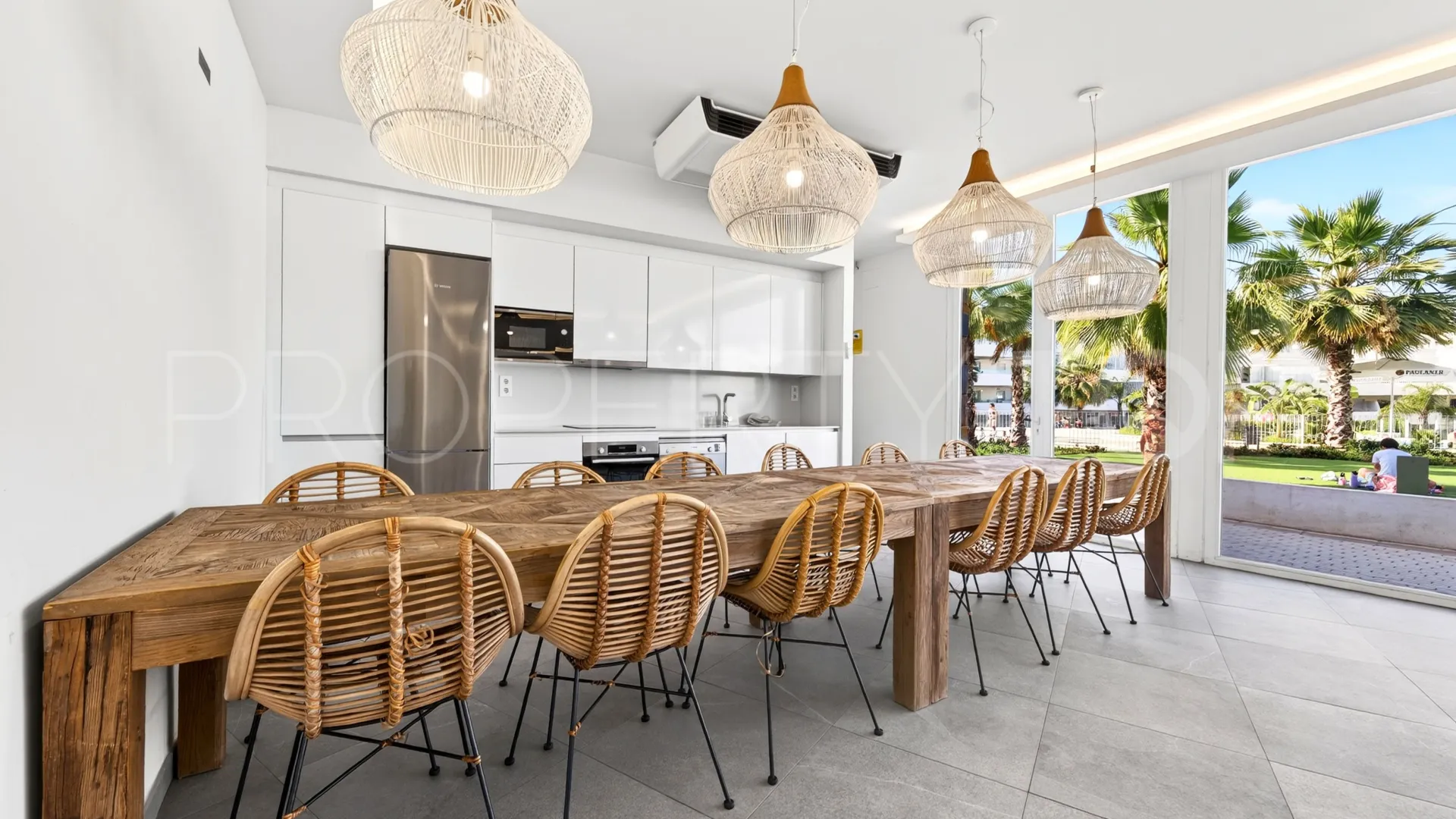 Apartment with 3 bedrooms for sale in Malaga - Este