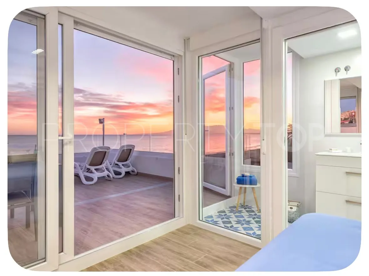 3 bedrooms villa in El Palo for sale