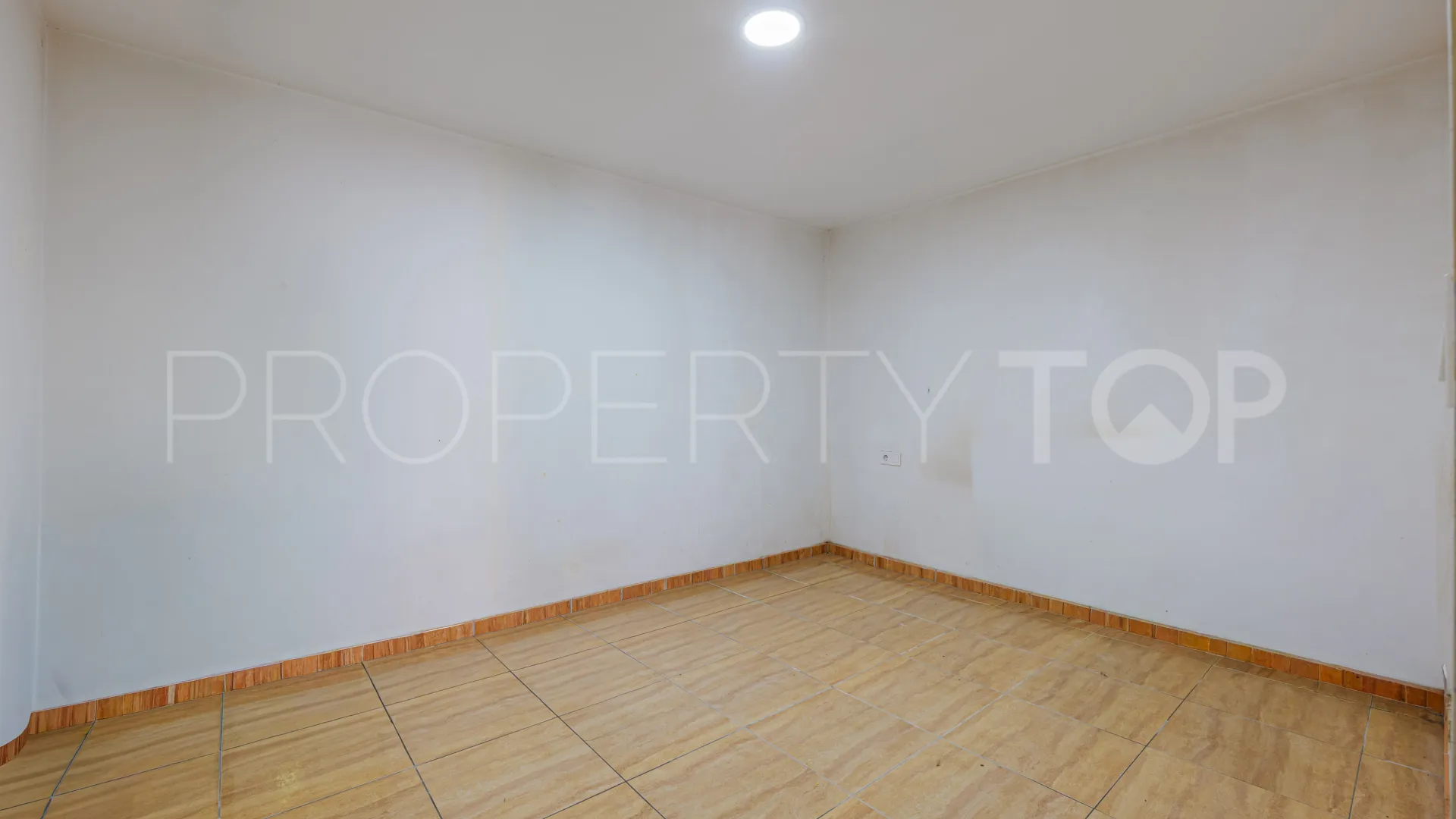 Torremolinos building for sale