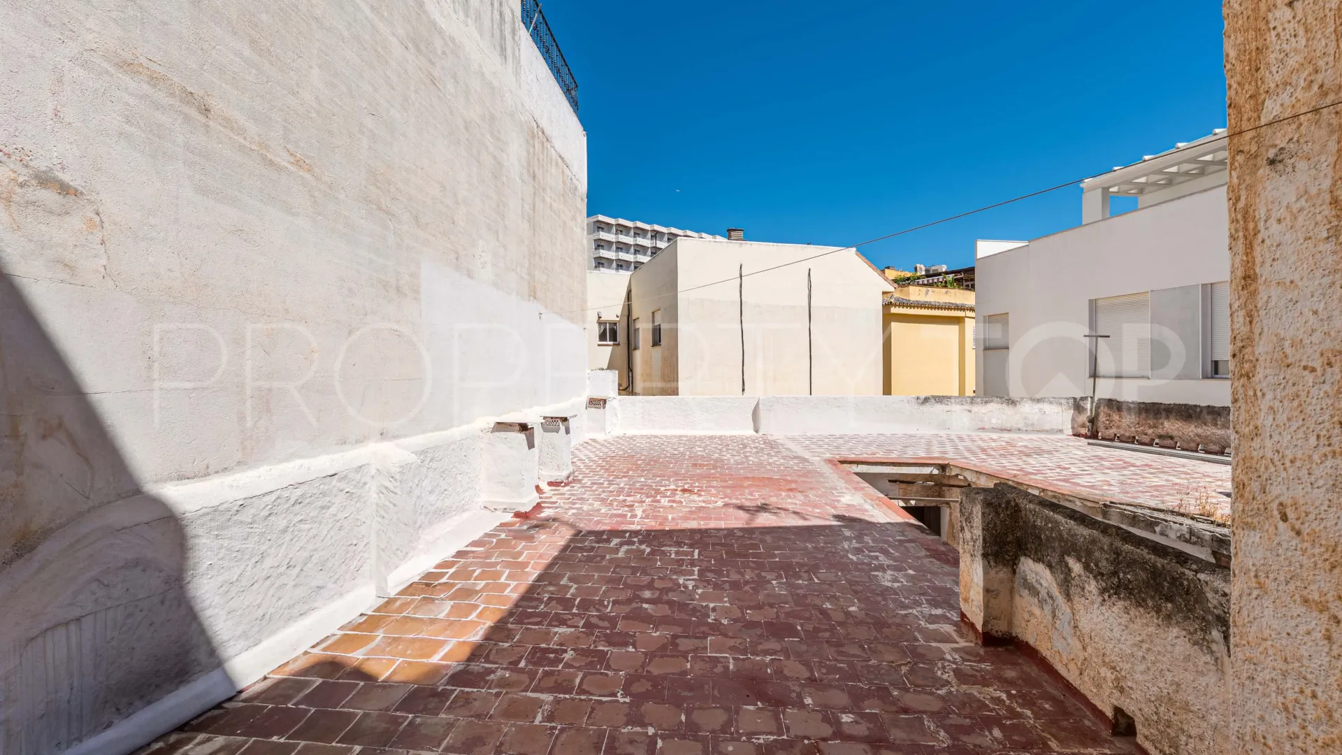 Torremolinos building for sale
