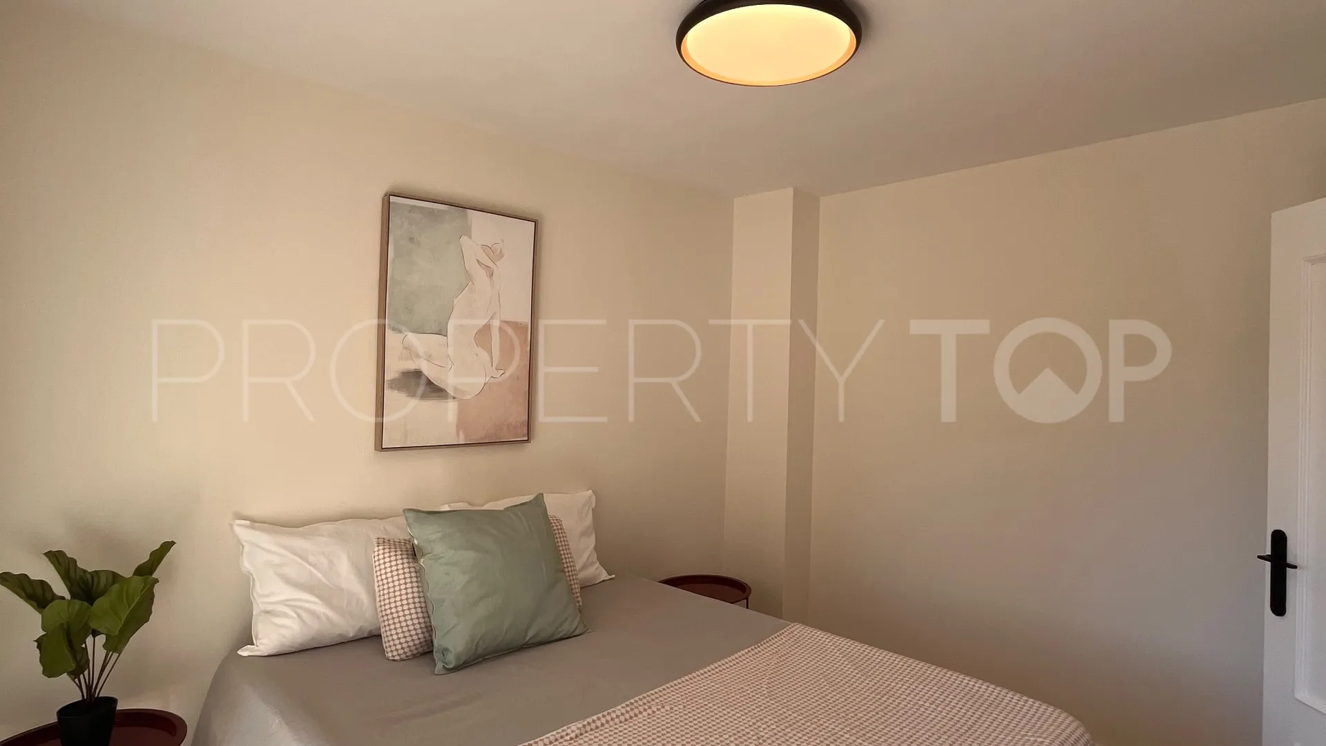 Apartment in El Palo for sale