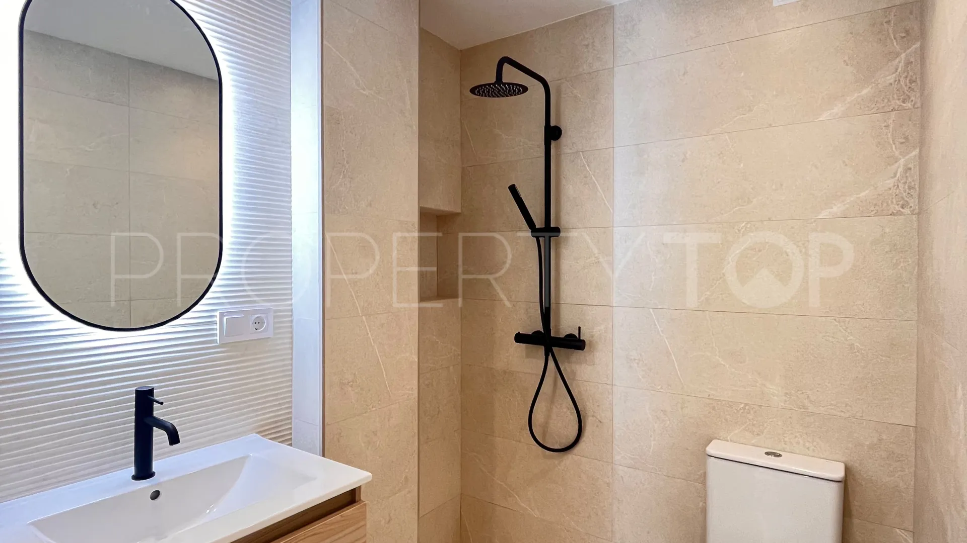 Apartment in El Palo for sale