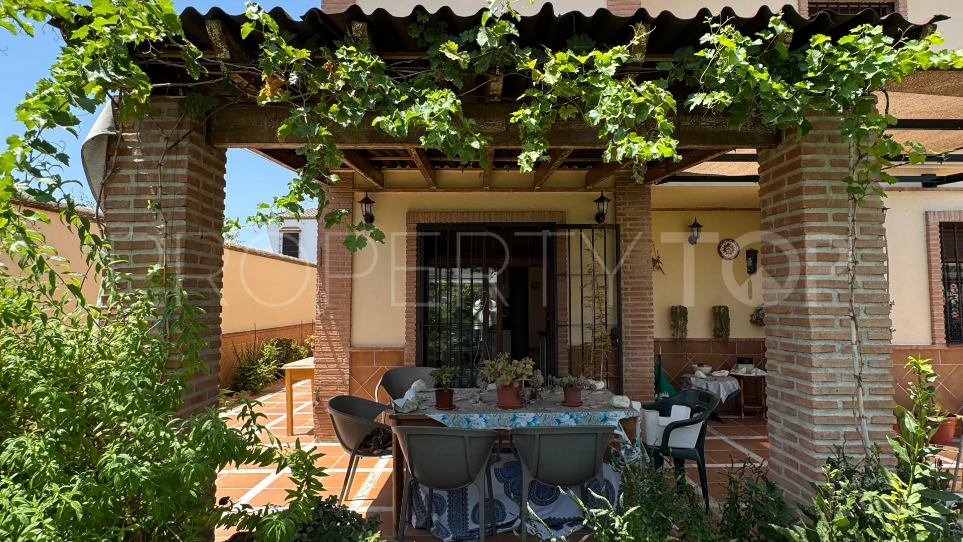For sale Casabermeja house with 4 bedrooms