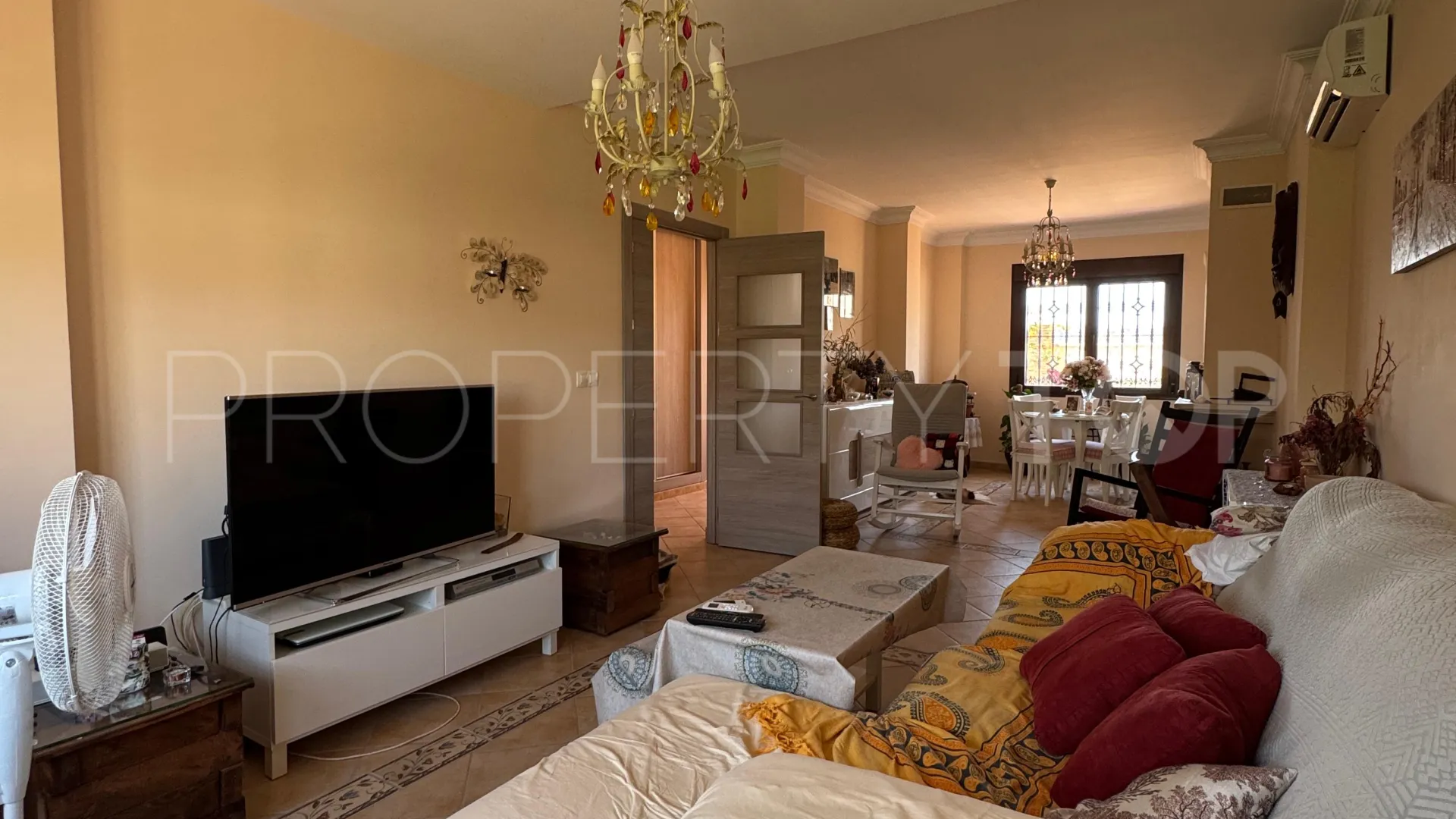 For sale Casabermeja house with 4 bedrooms