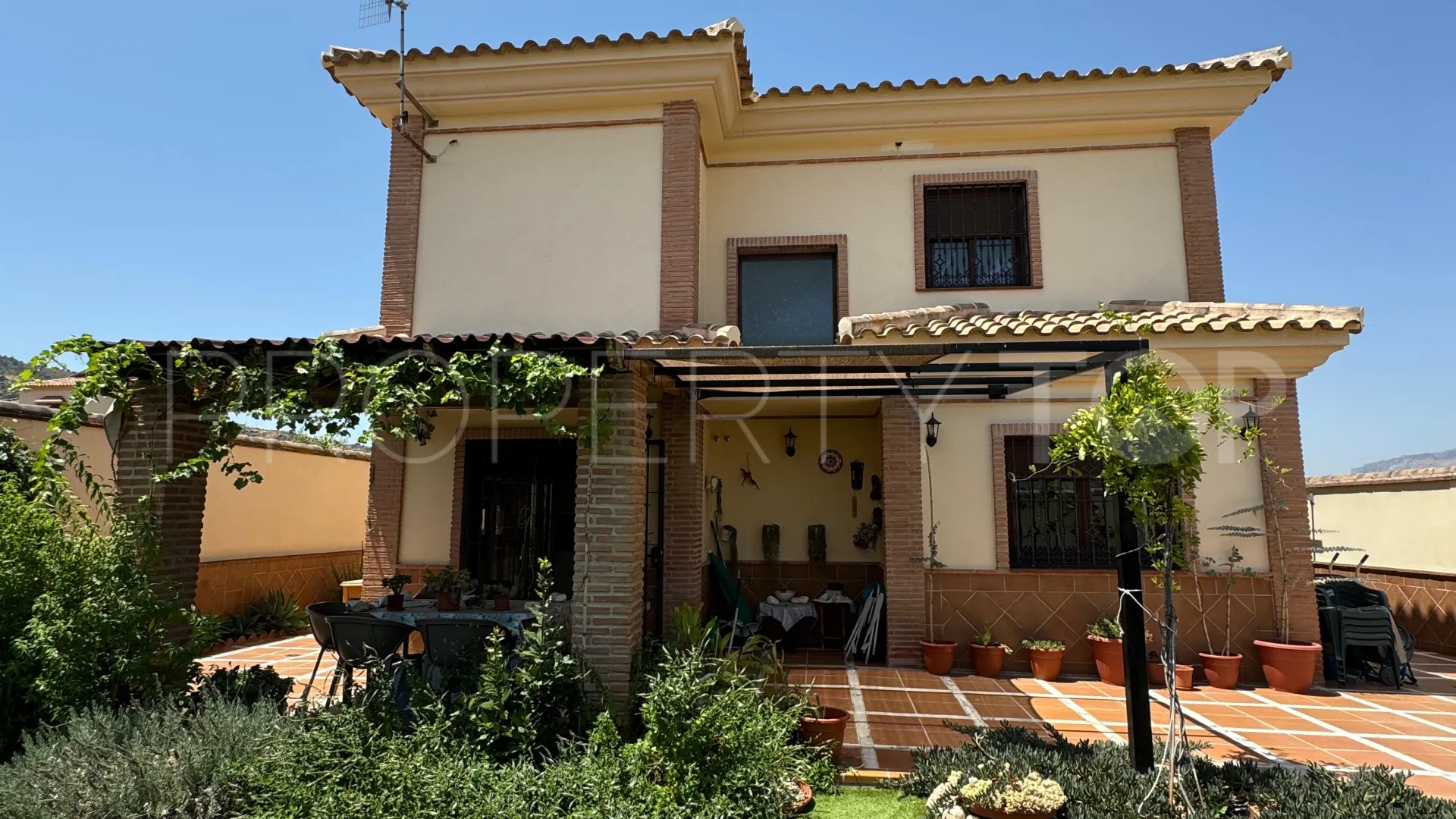 For sale Casabermeja house with 4 bedrooms
